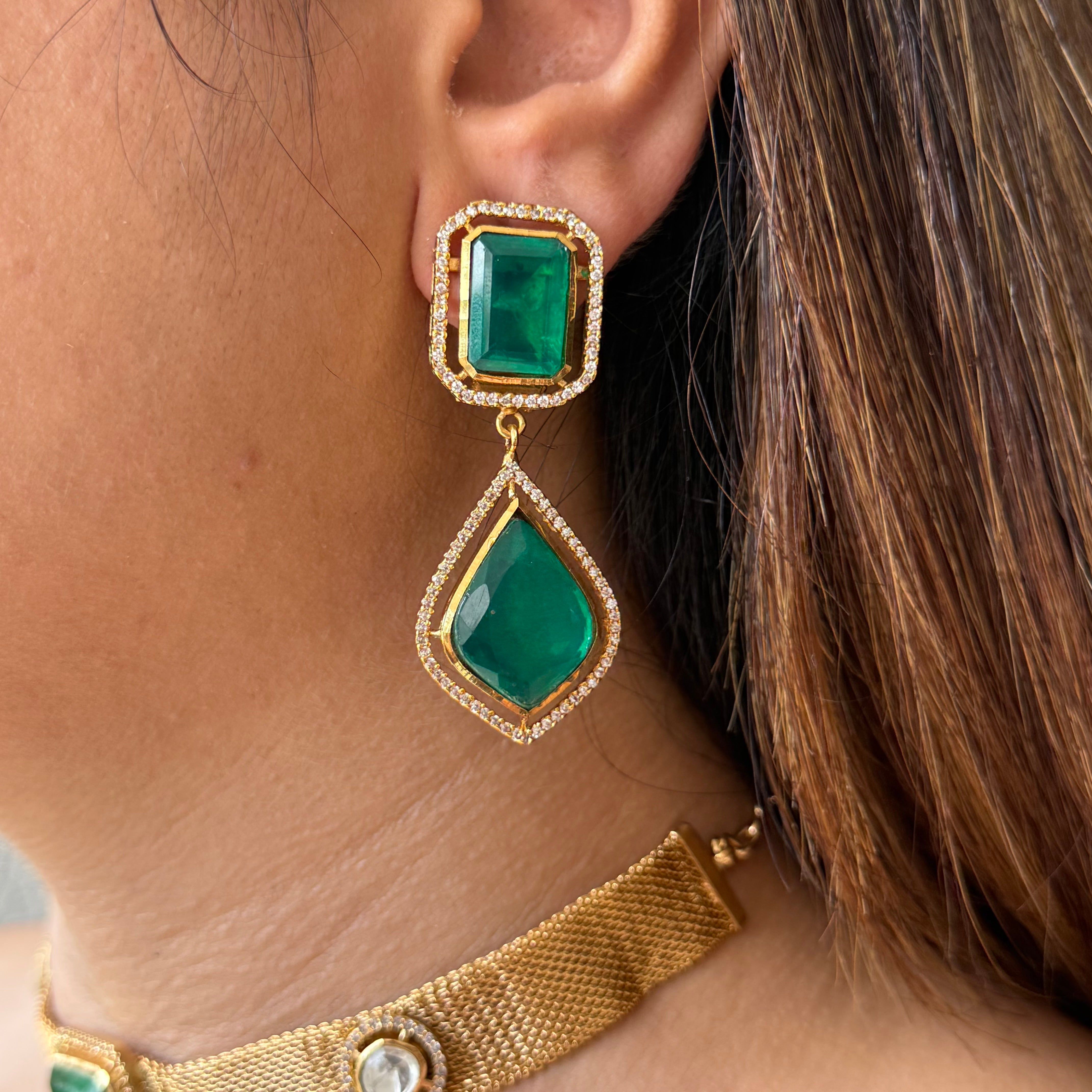 Nayaab Rushika Choker