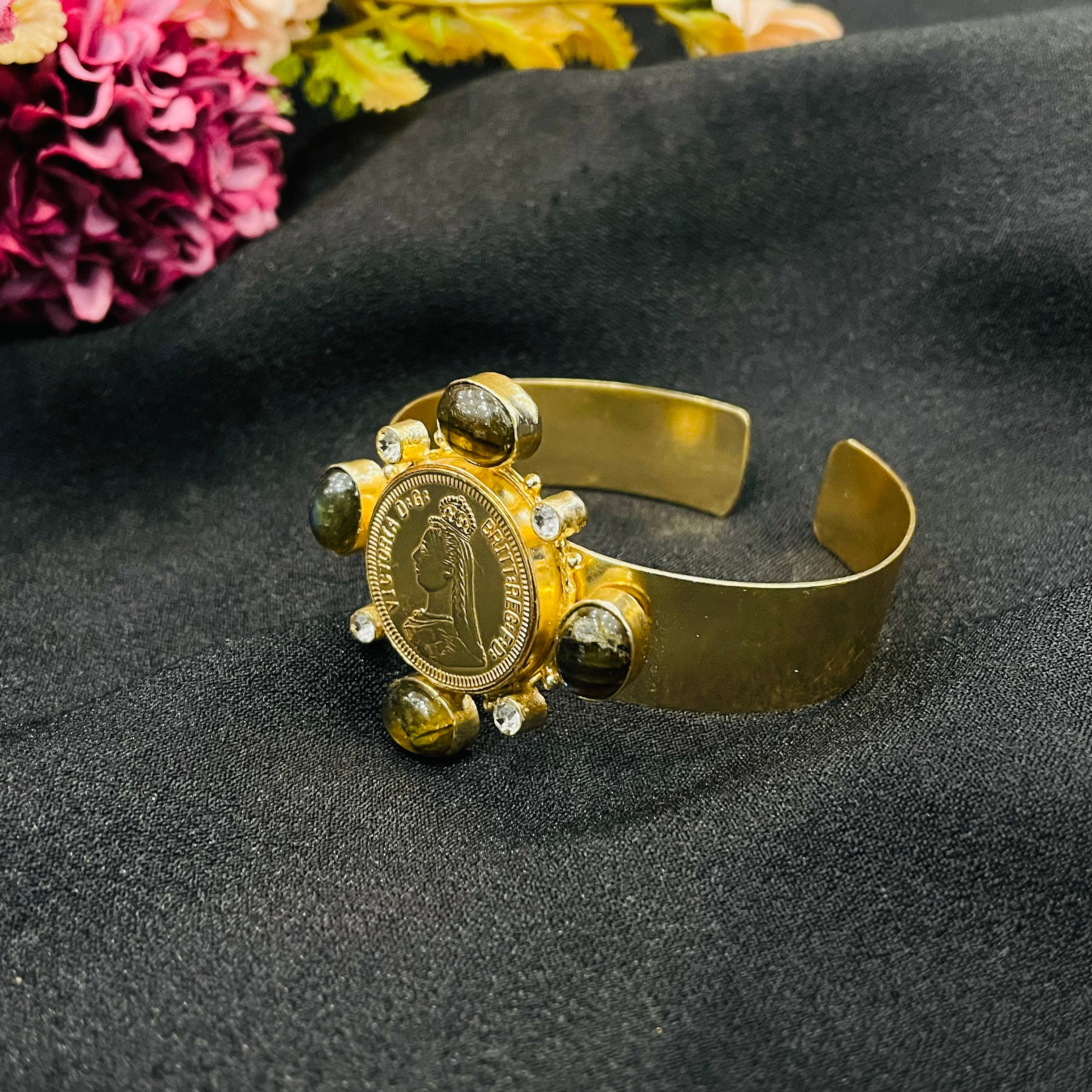 Nayaab Raavi Ring,Bracelet,Earring Combo