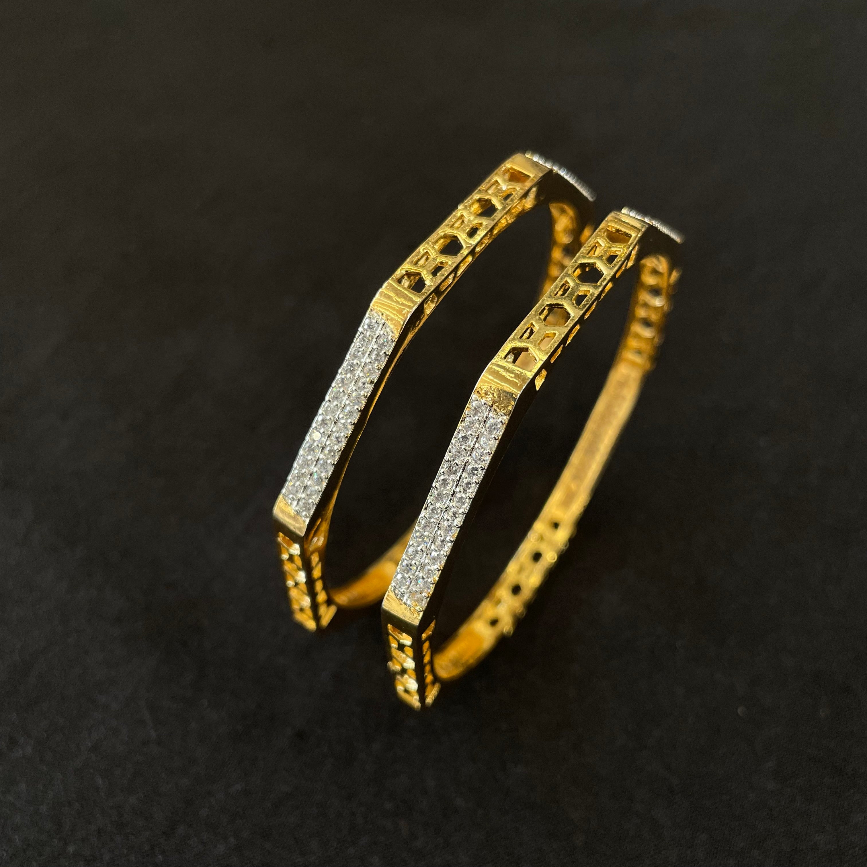 AD Aria Bangles
