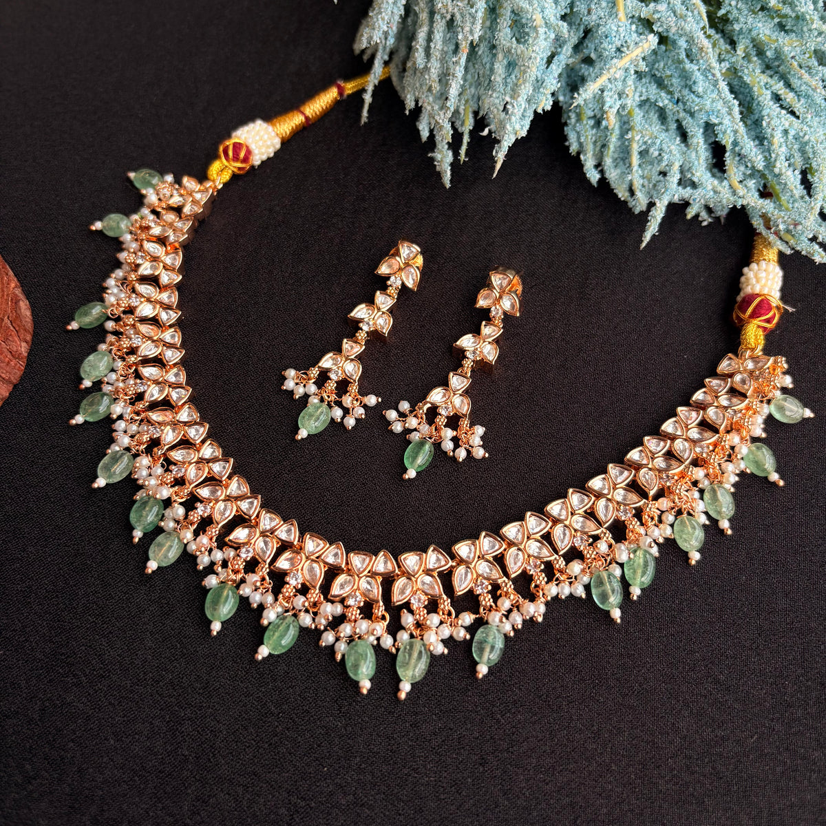 Aarohi Neckpiece