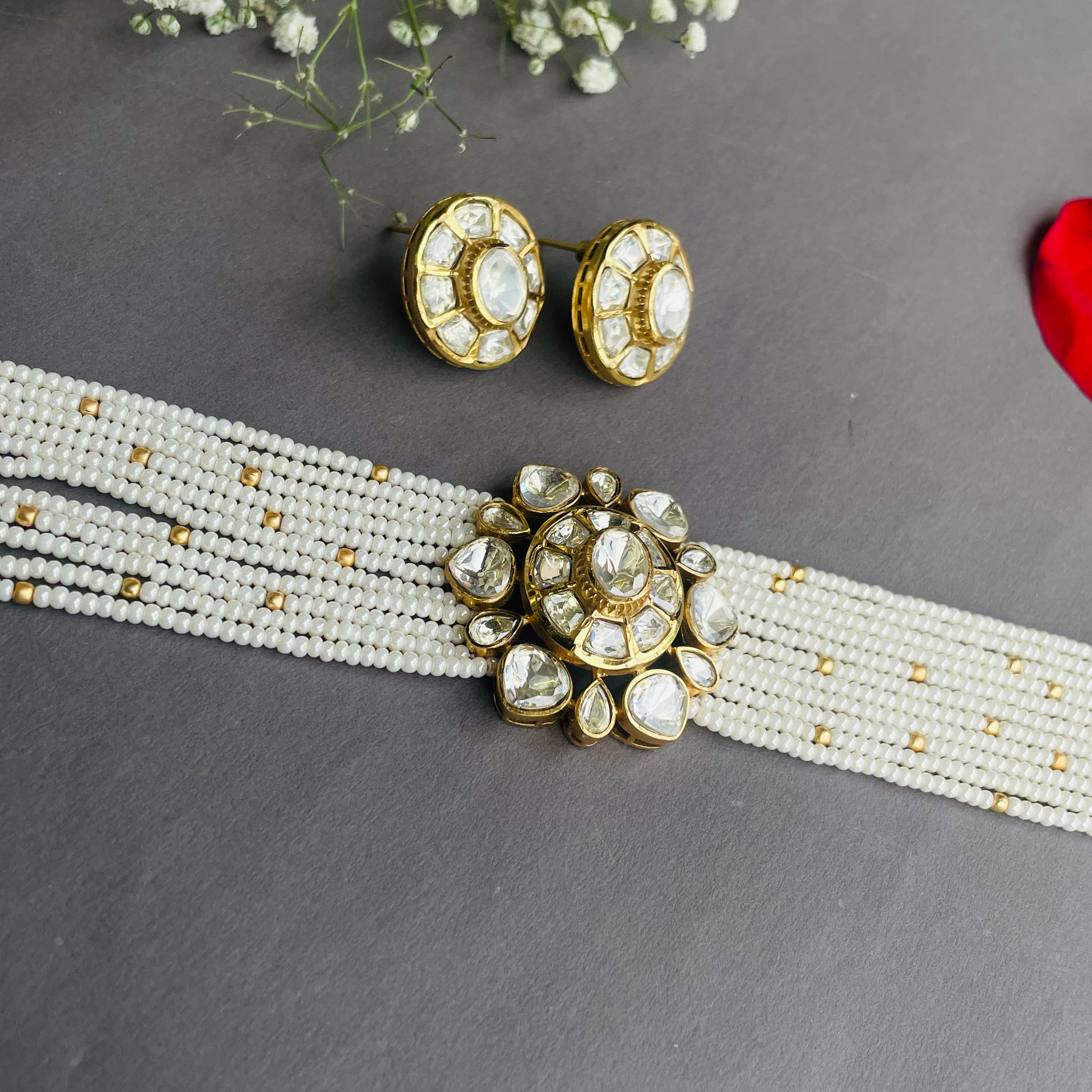 Nayaab Eisha choker