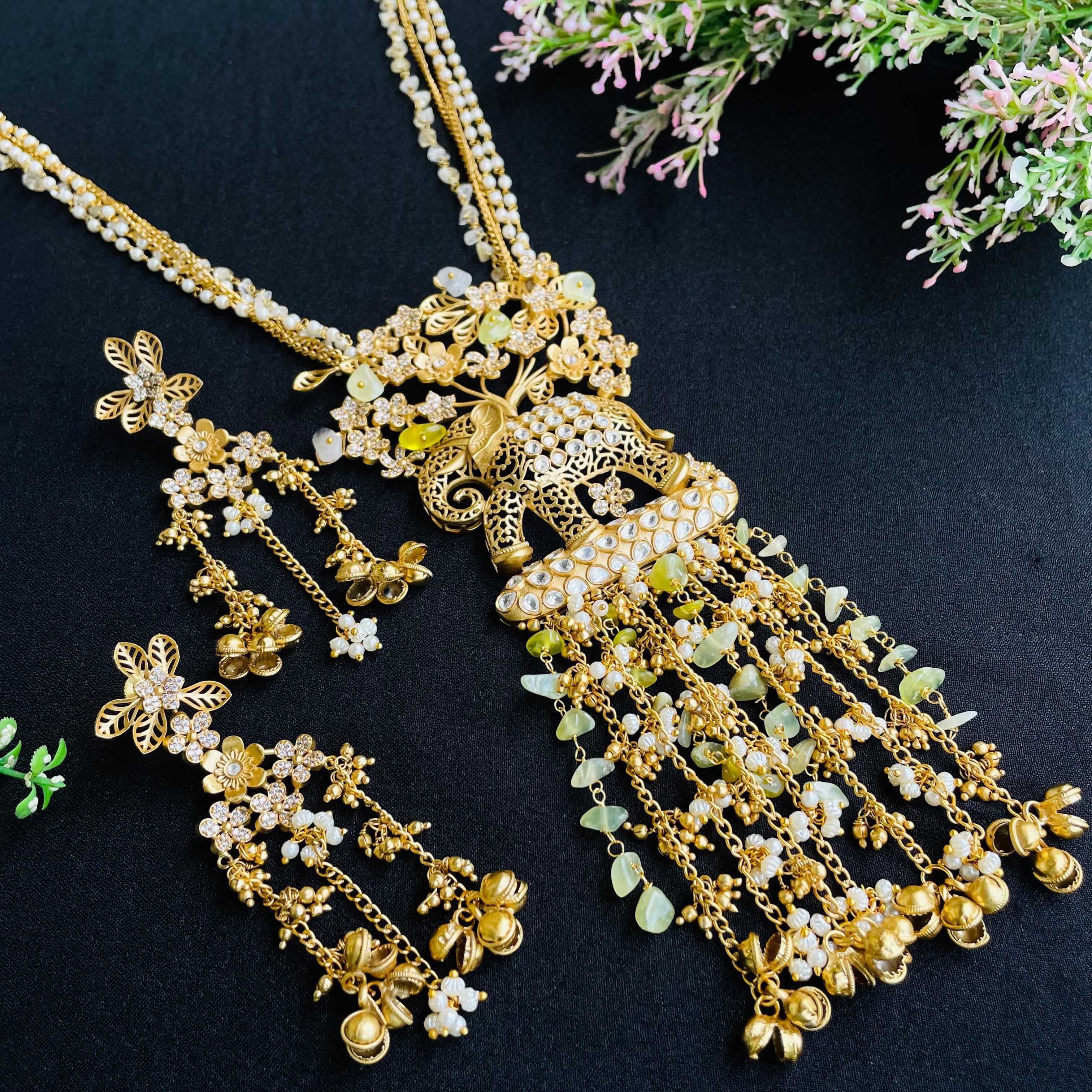 Nayaab Kaavya Long Neckpiece