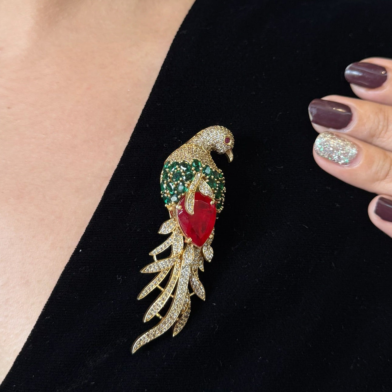 Nayaab Vedika brooch