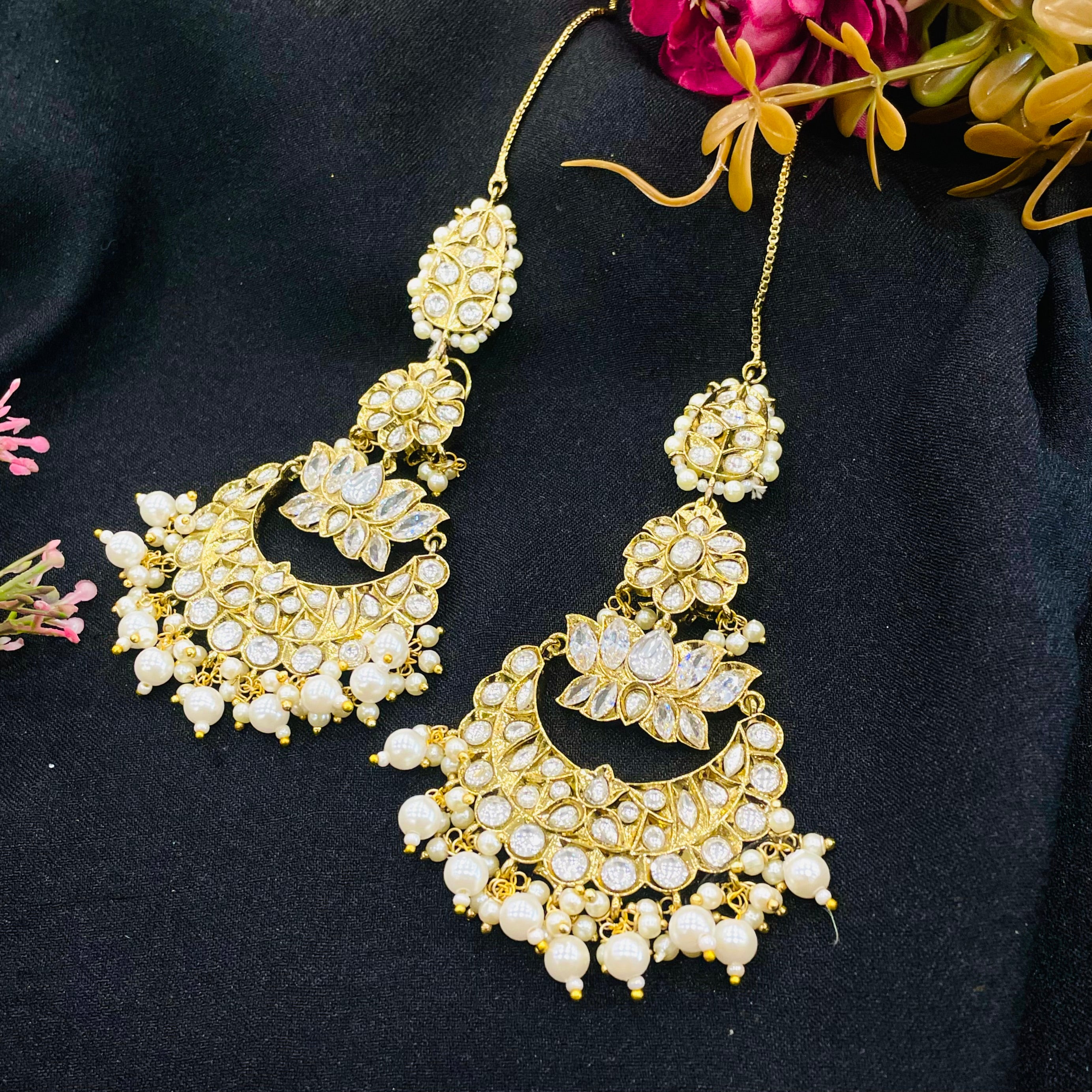 Nayaab Akansha Earrings