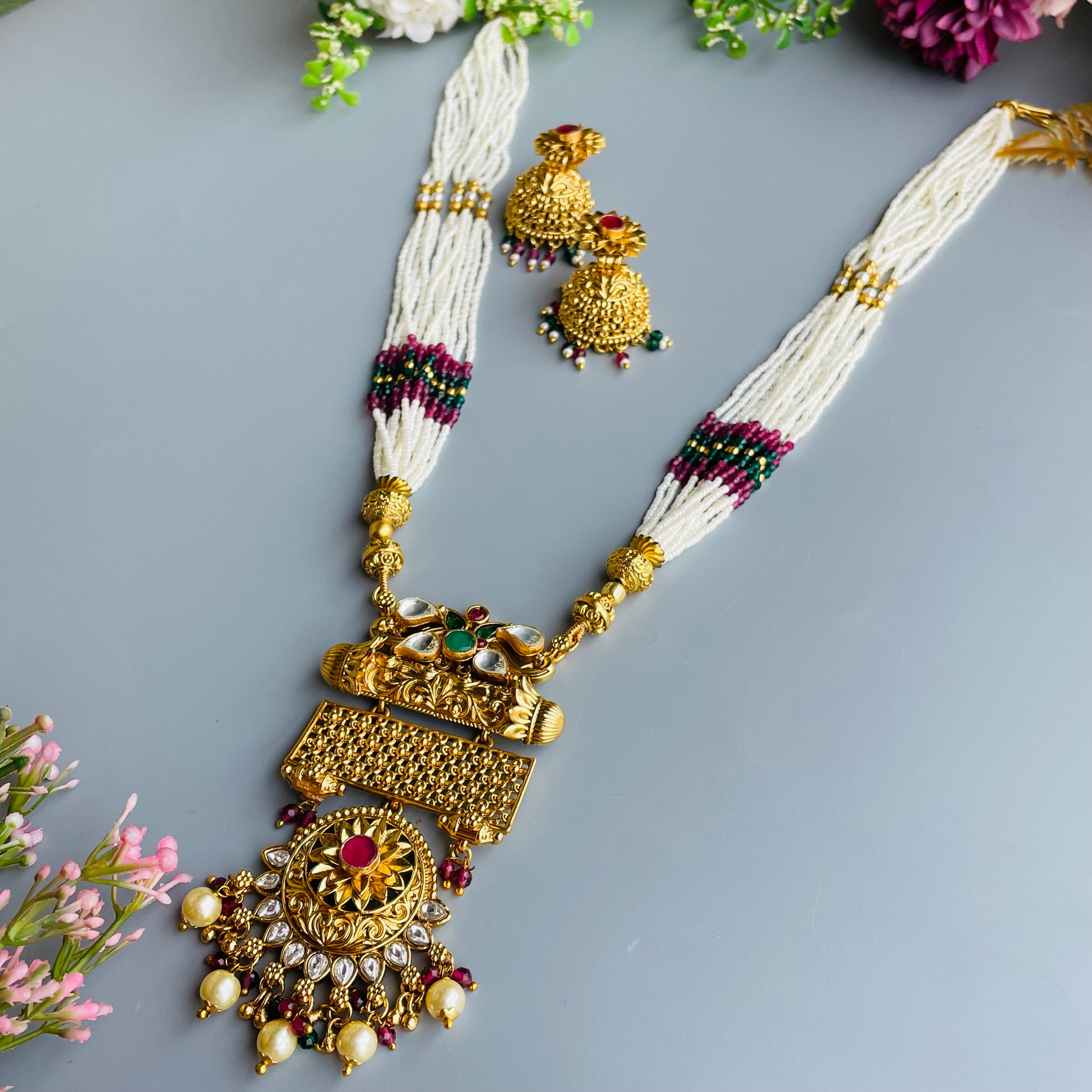 Nayaab Roohi Neckpiece