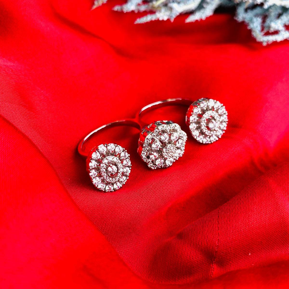 Tridhara Ring