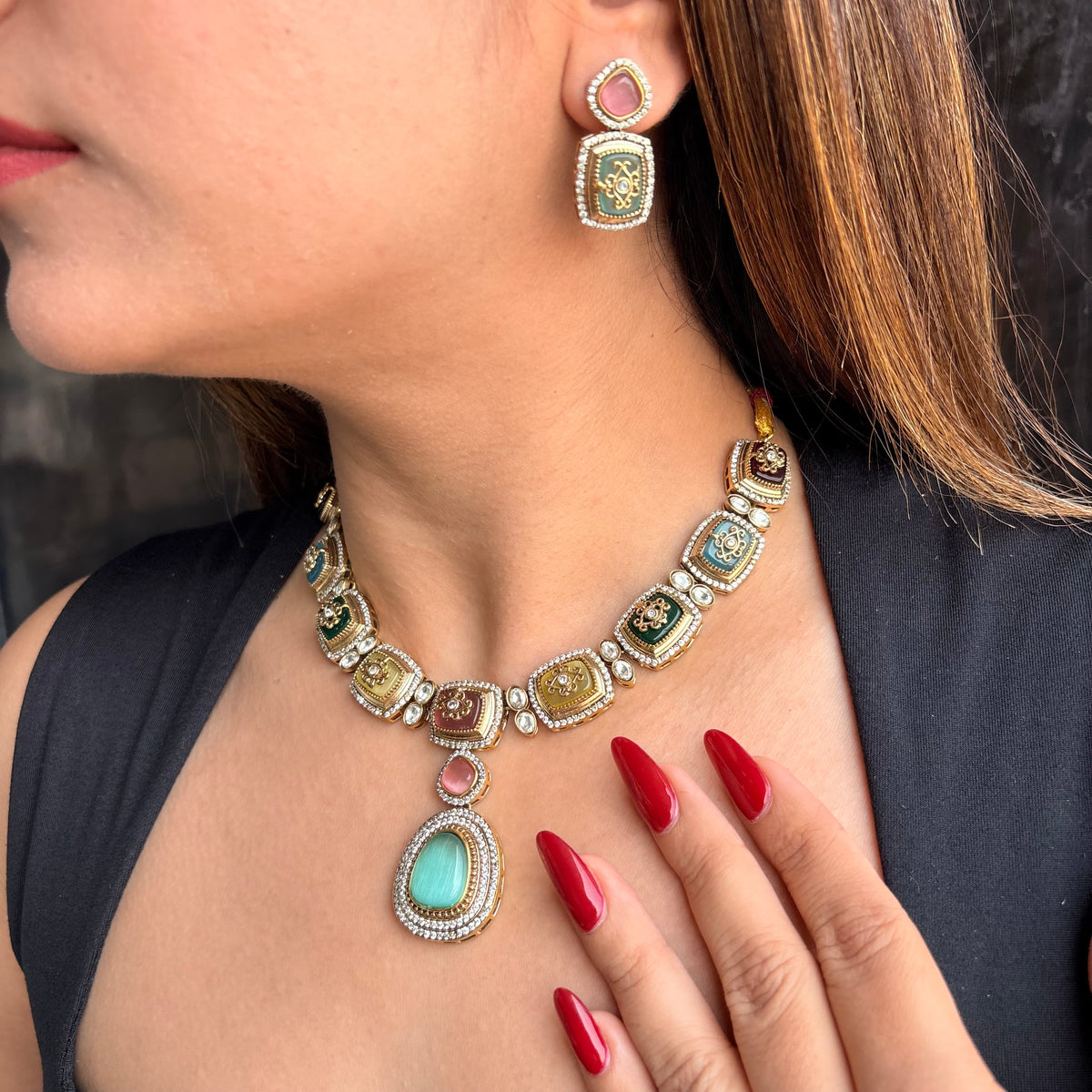 Meher Rang Mahal Neckpiece
