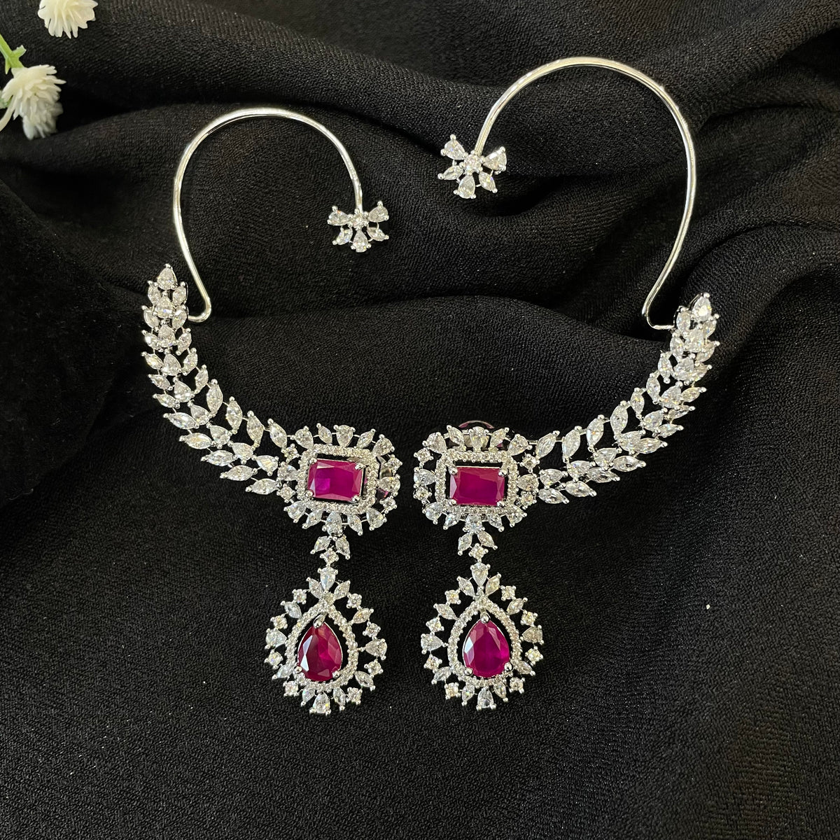 Gulnaar Earcuff