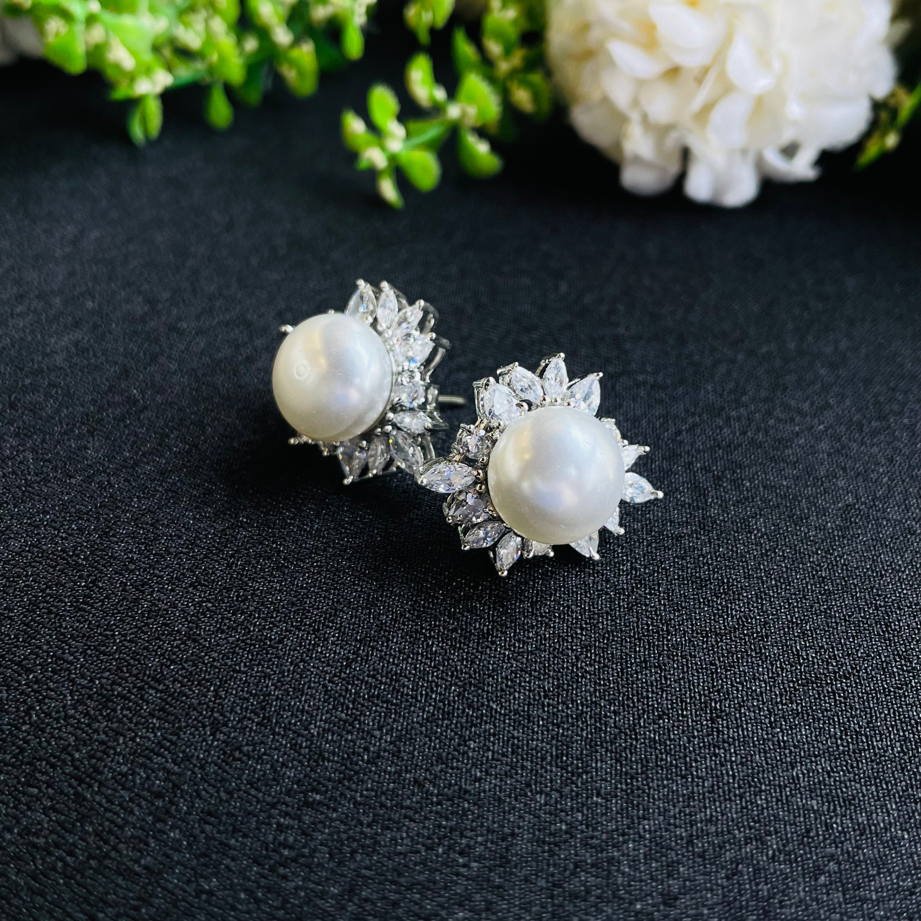 Ad Hazel Studs