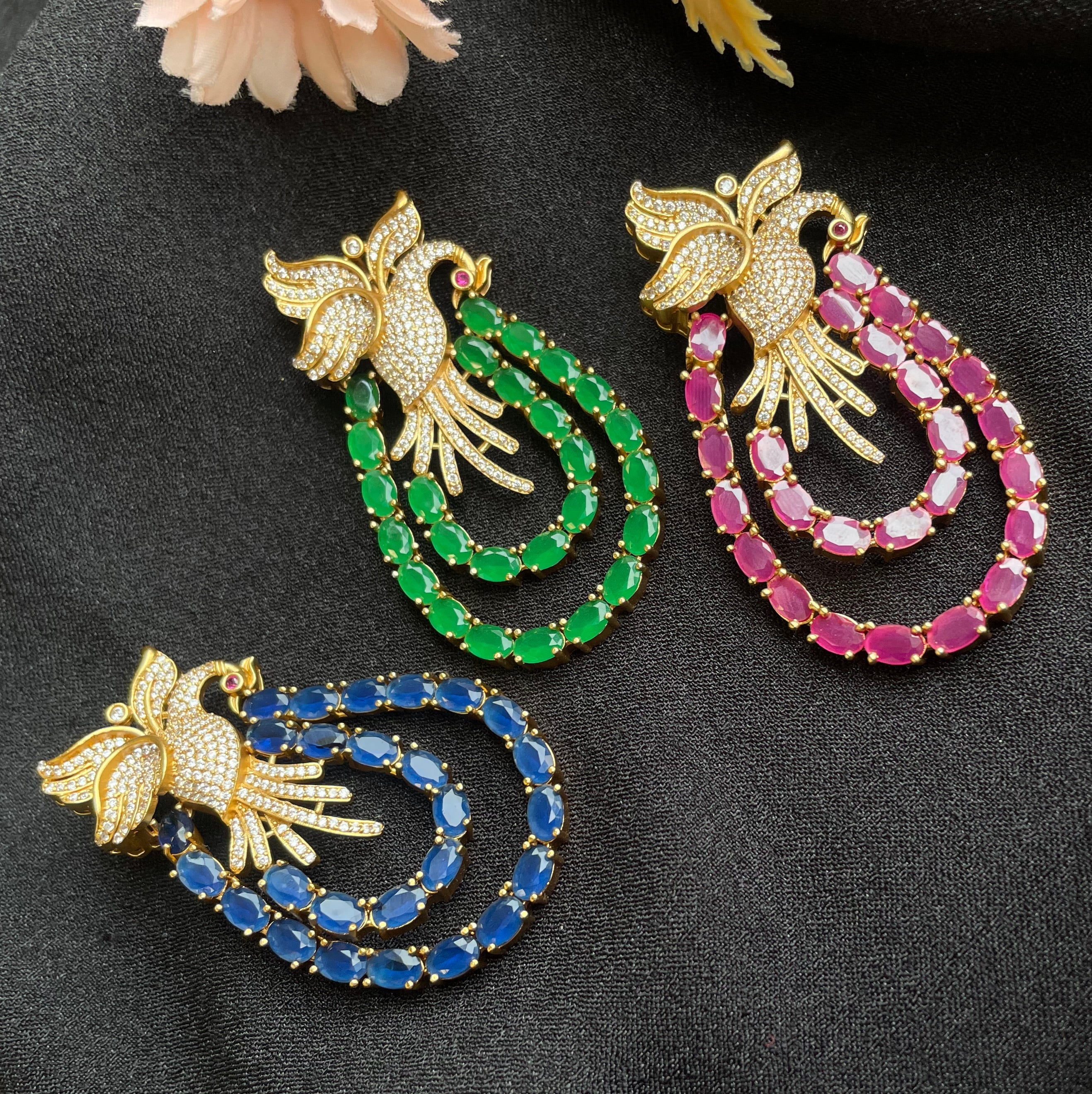 Nayaab ayisha brooch