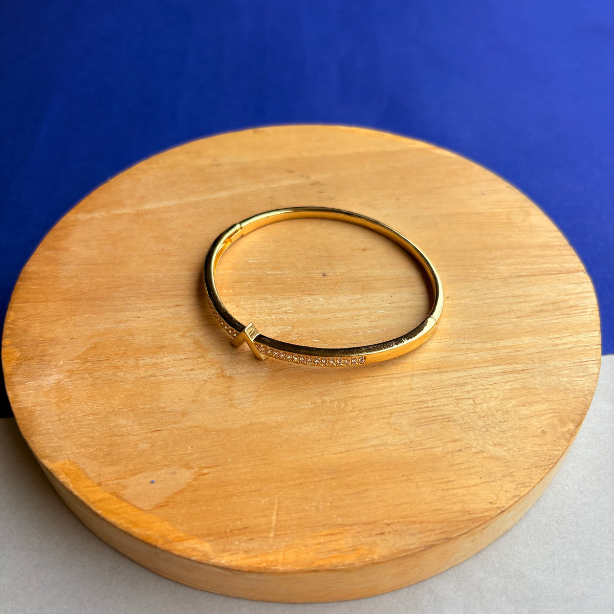 Noora V Bracelet