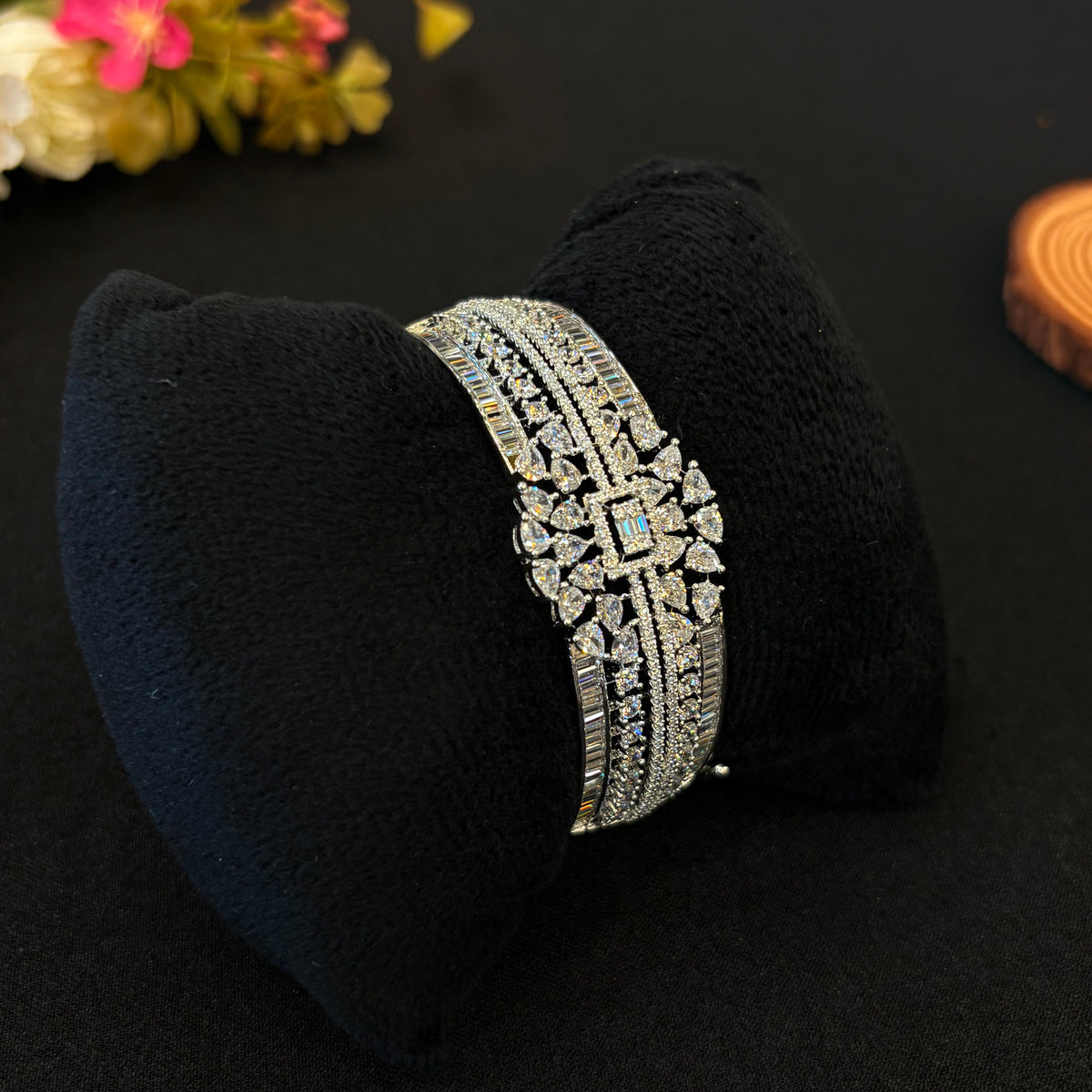 Aarohi Luxe Bracelet