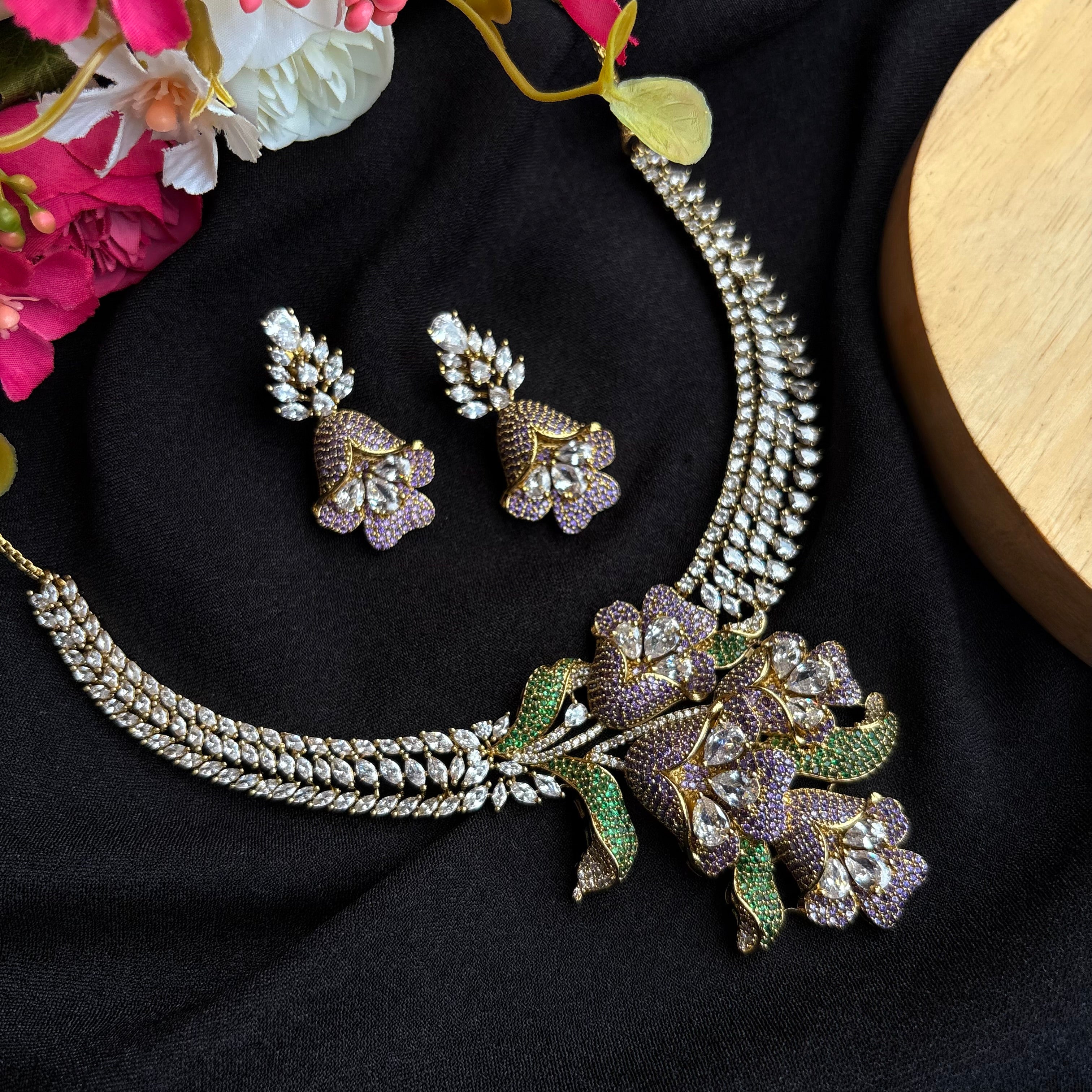 Ad Rhea Neckpiece