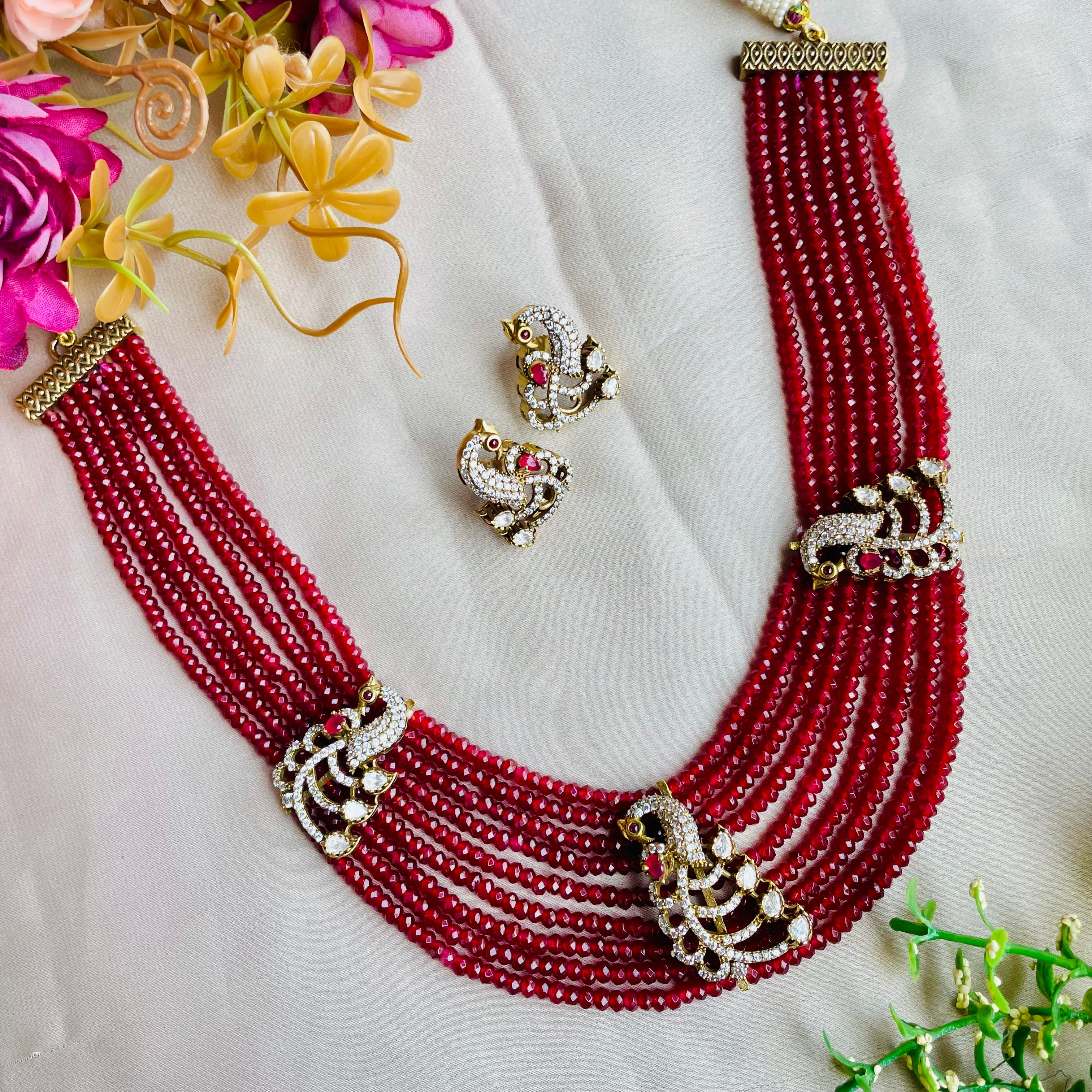 Nayaab kainaat neckpiece