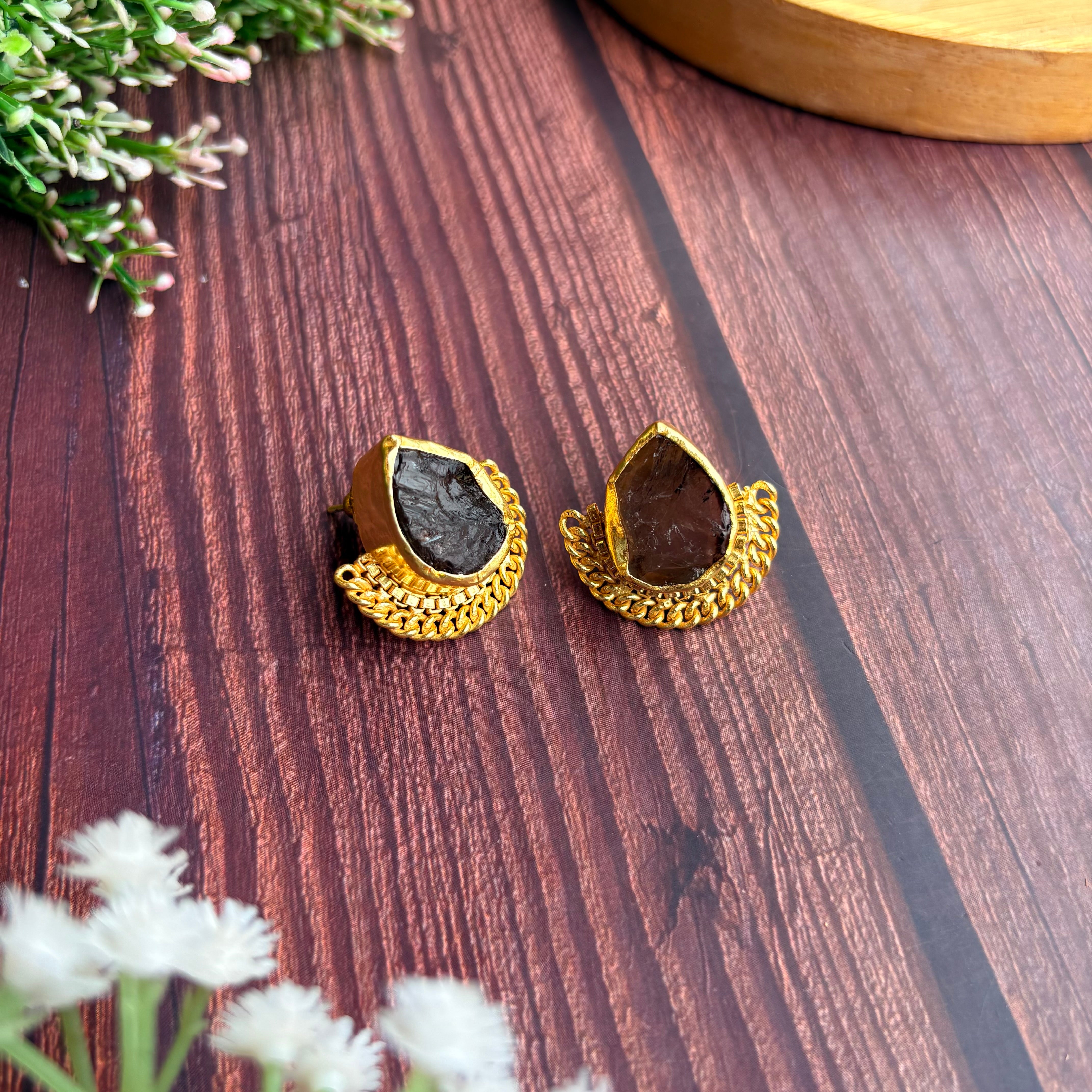Noir Majesty Earrings