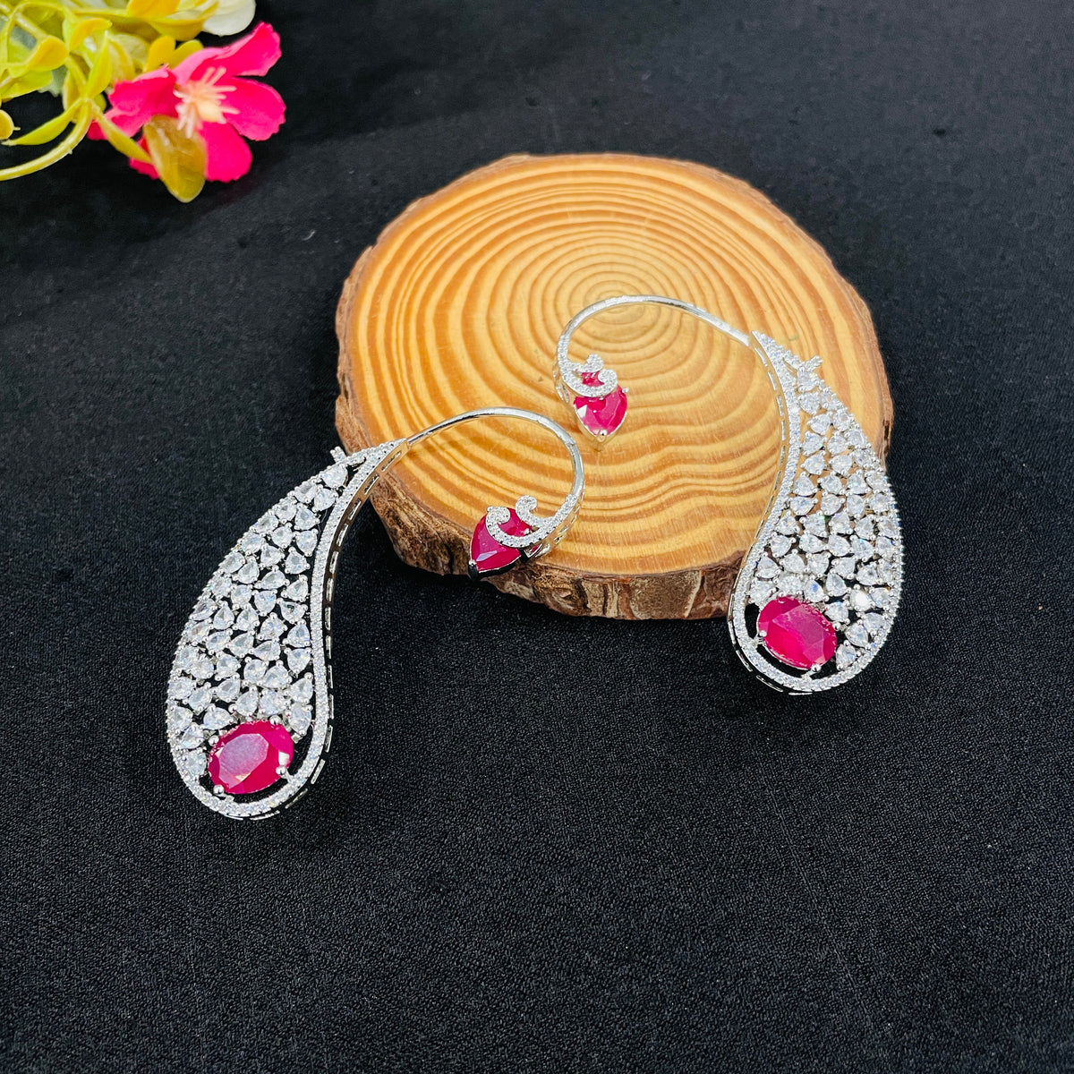 Hiranya Earcuff