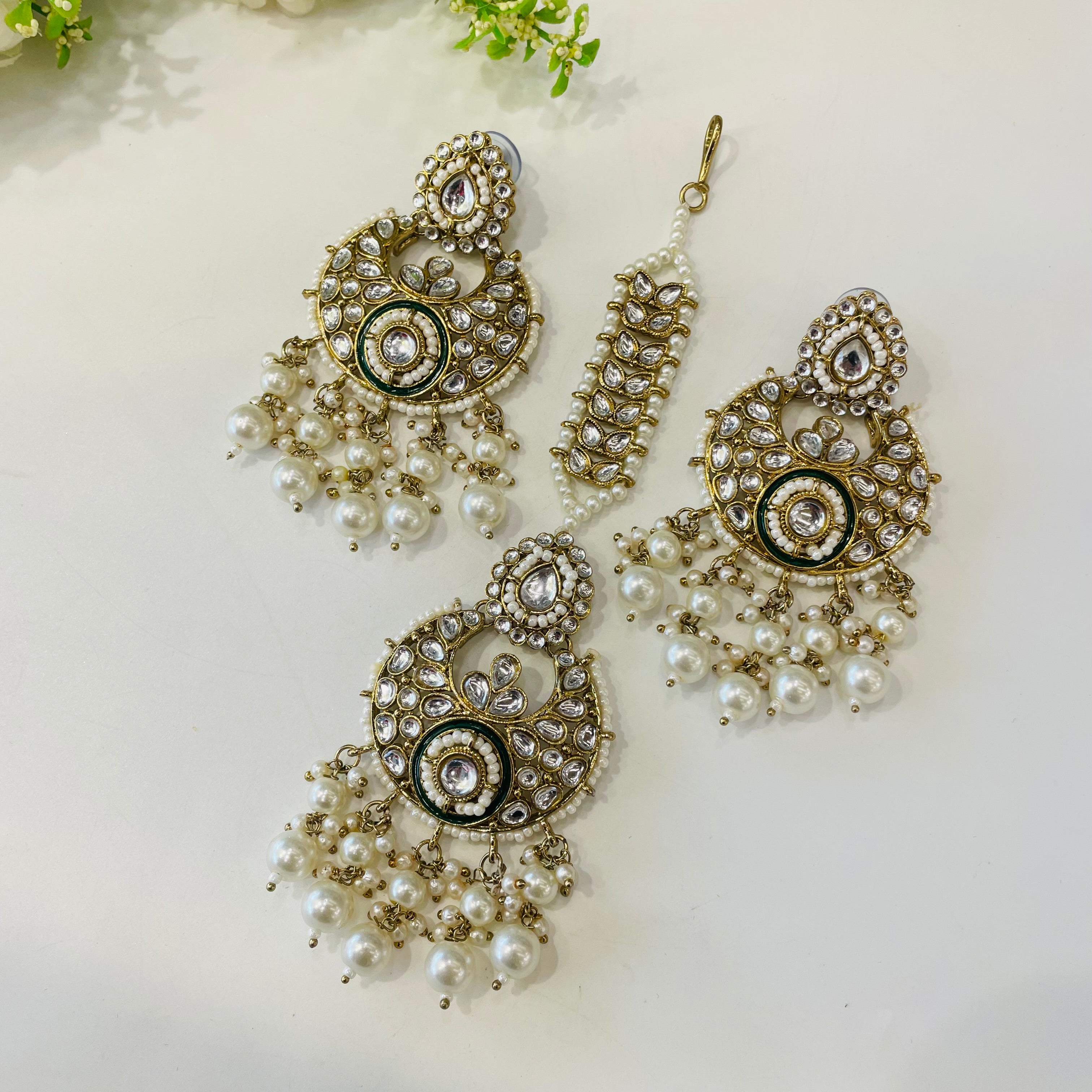 Nayaab Diya earrings with tikka