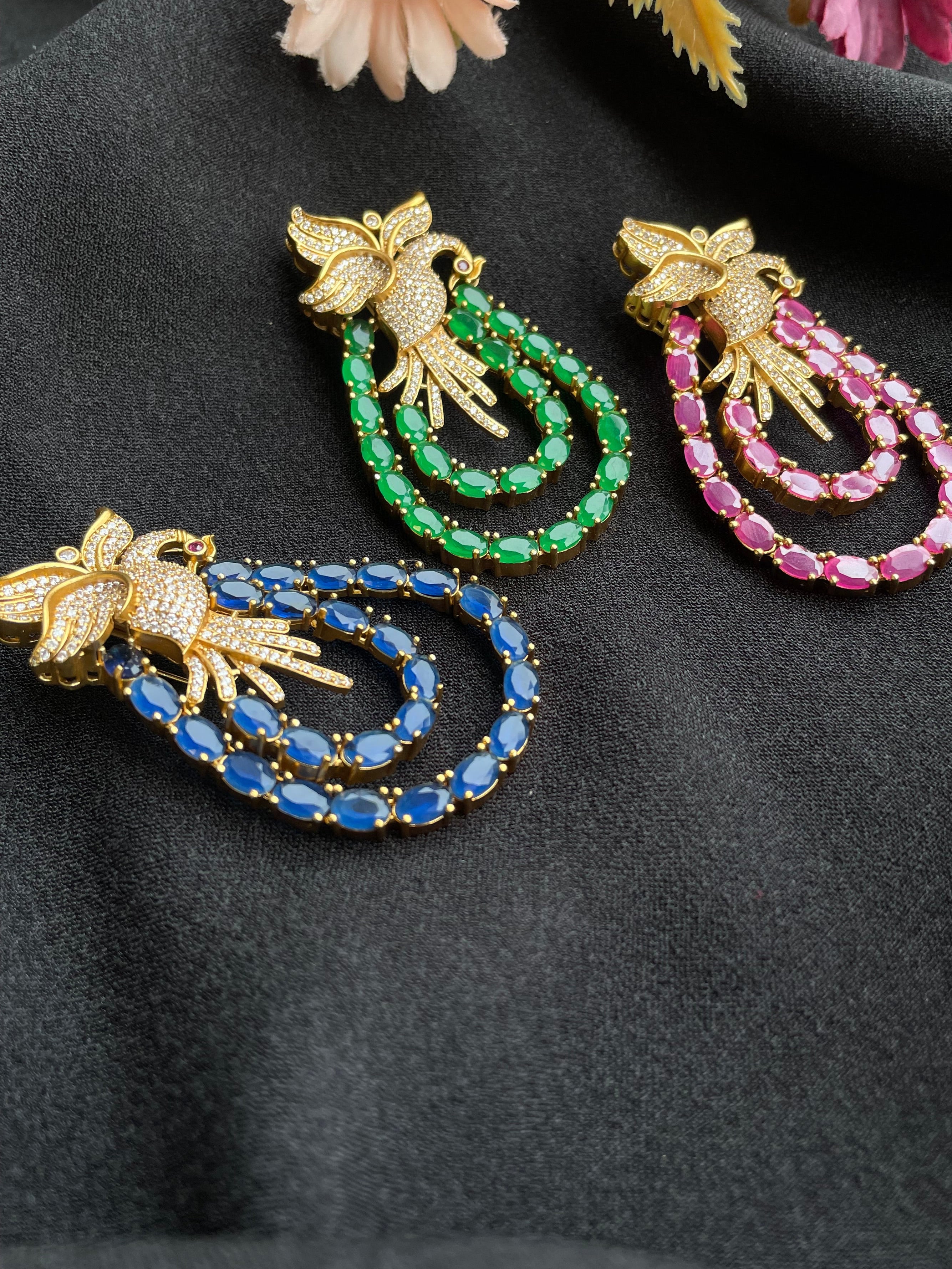 Nayaab ayisha brooch