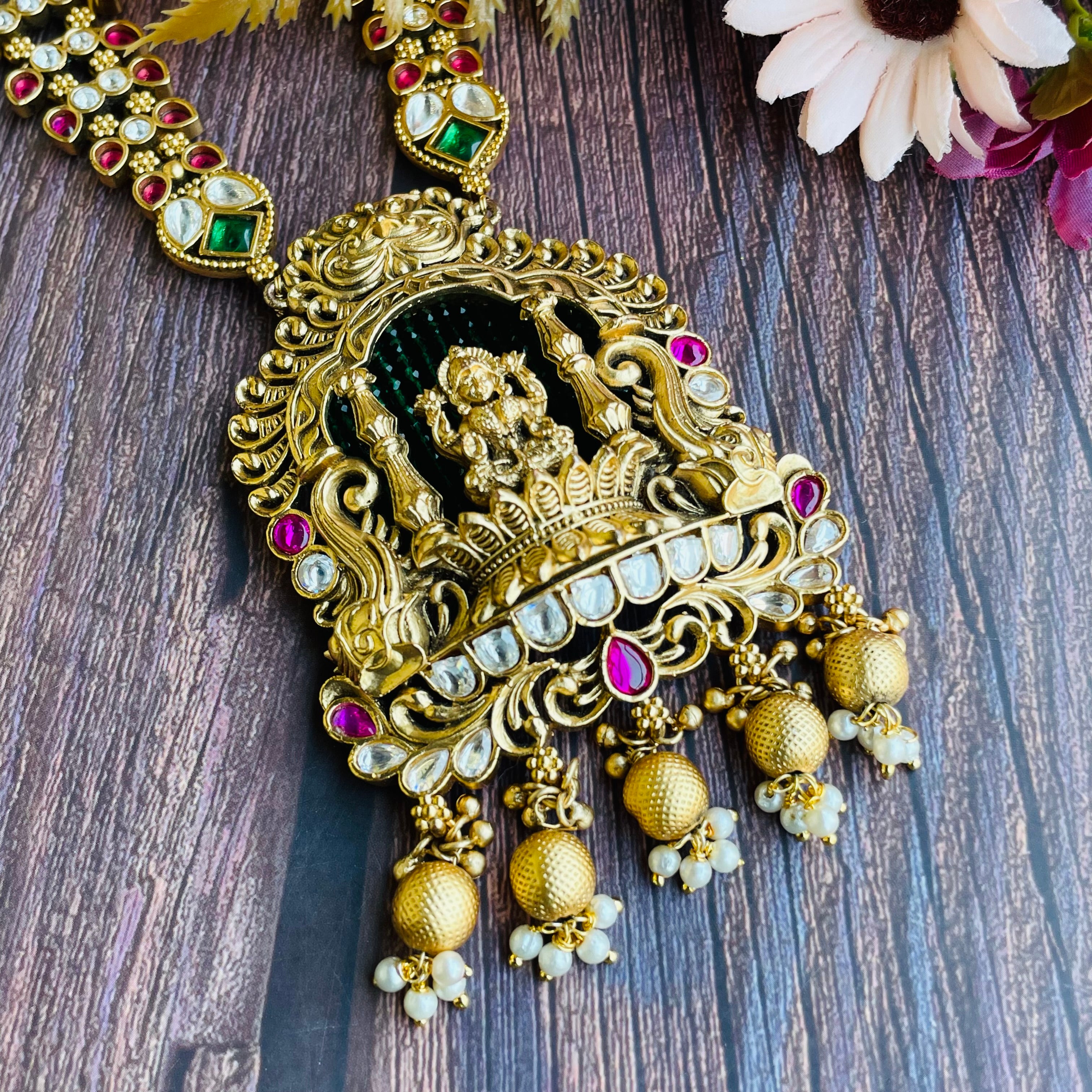 Nayaab Devi Long Neckpiece