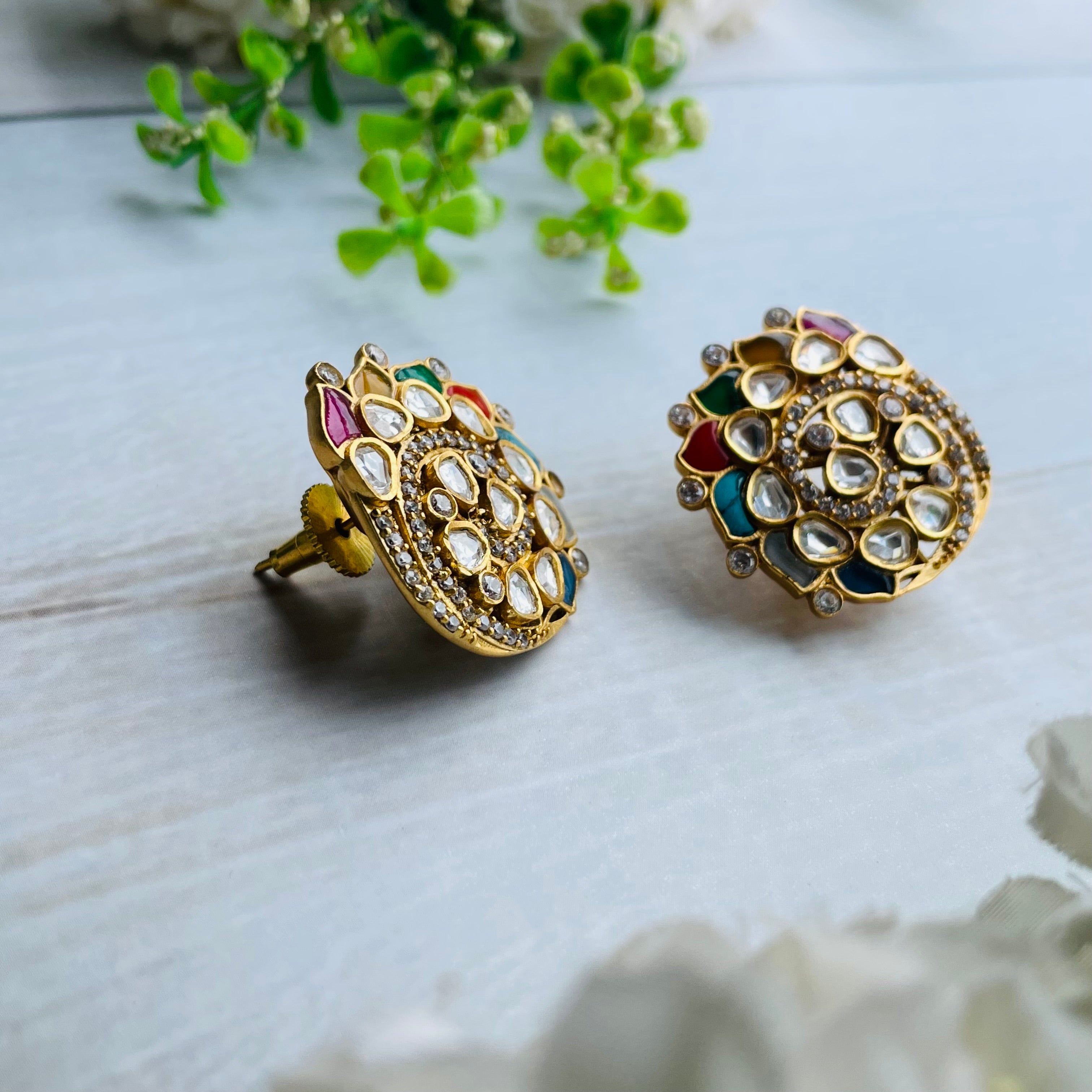 Nayaab Ruhi Multi studs