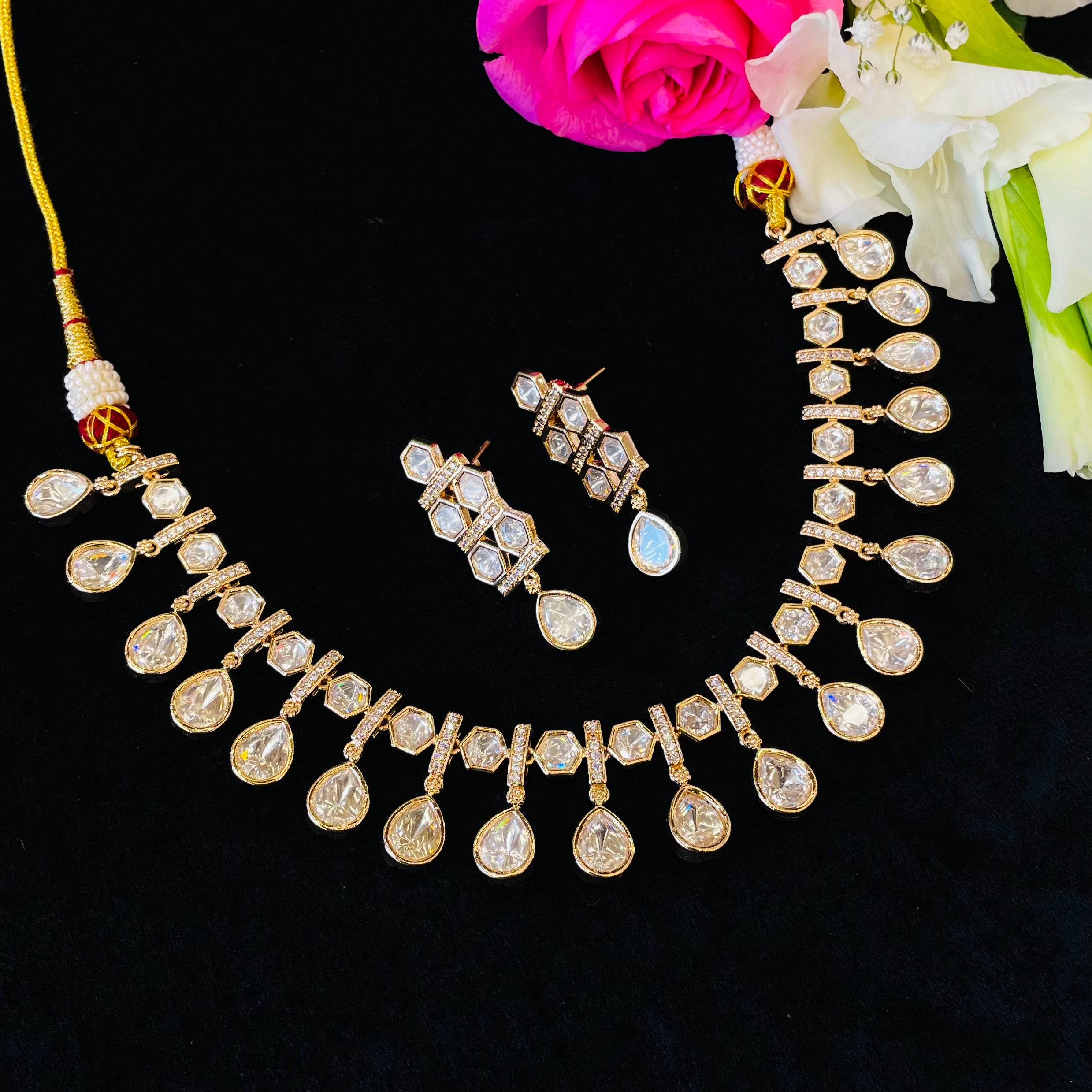 Nayaab Moni Polki Neckpiece