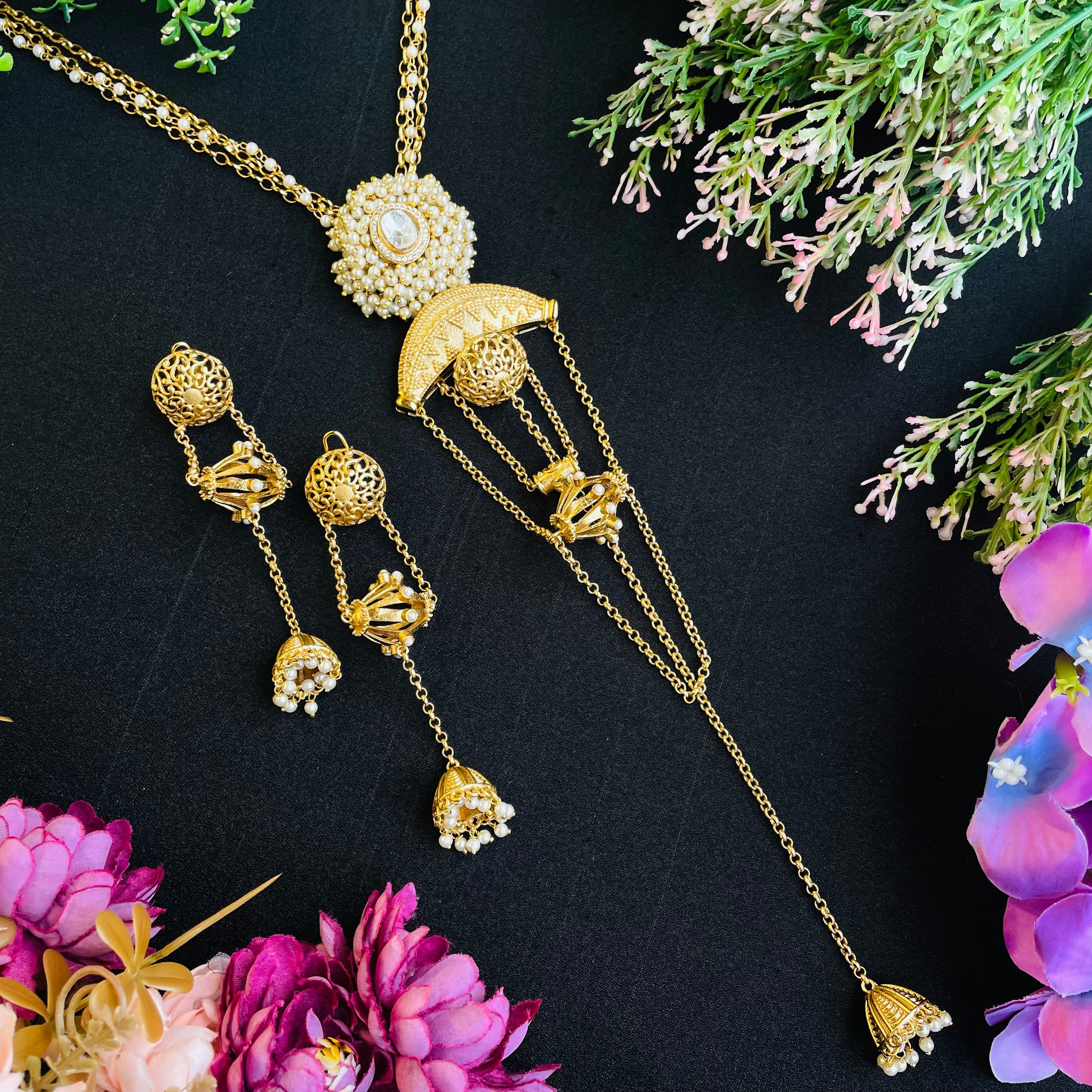 Nayaab Meera neckpiece