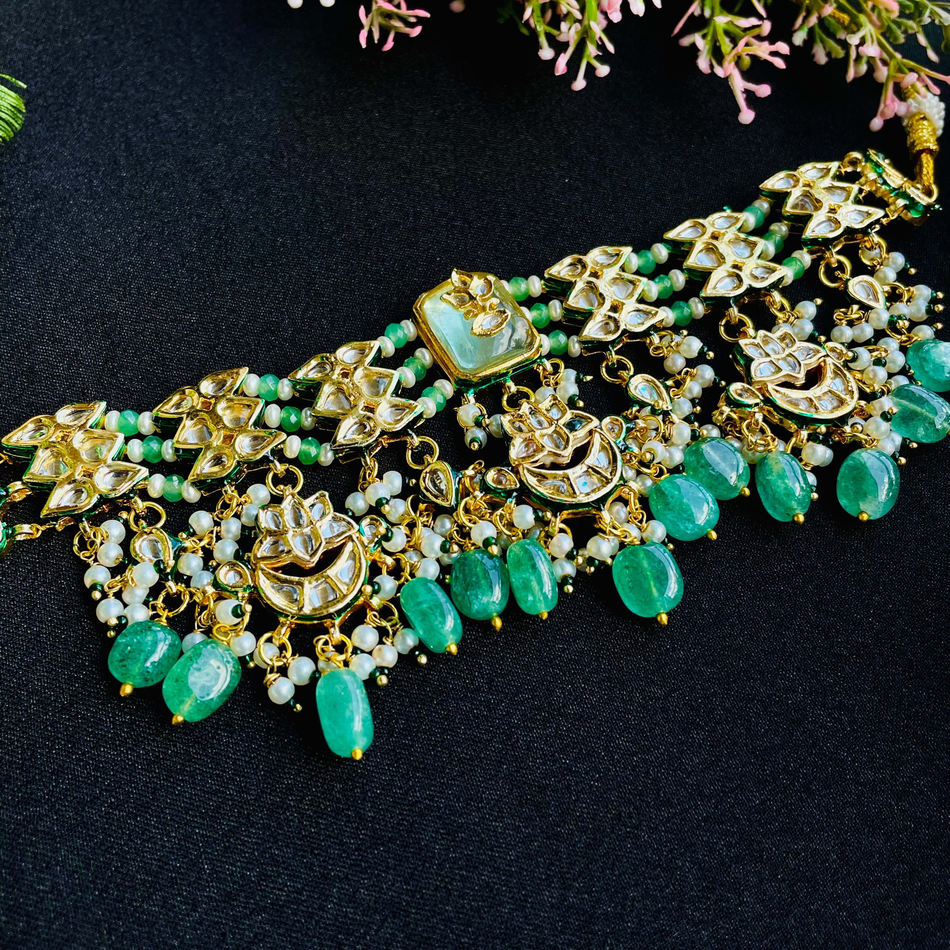 Nayaab Shaaksi Neckpiece