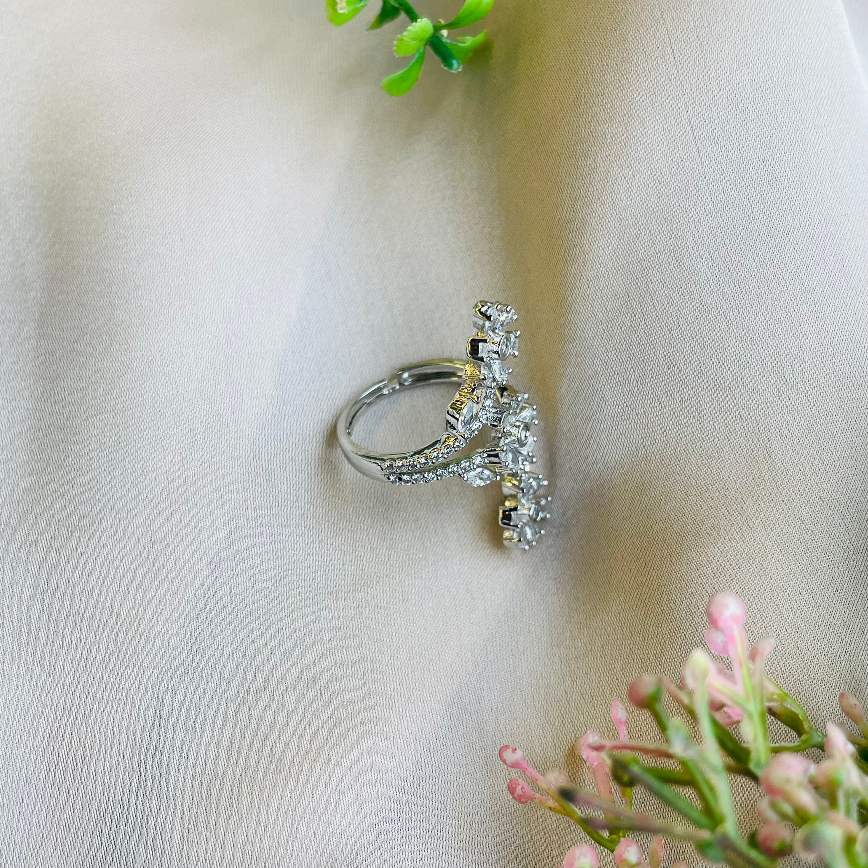 Ad Darla  ring adjustable