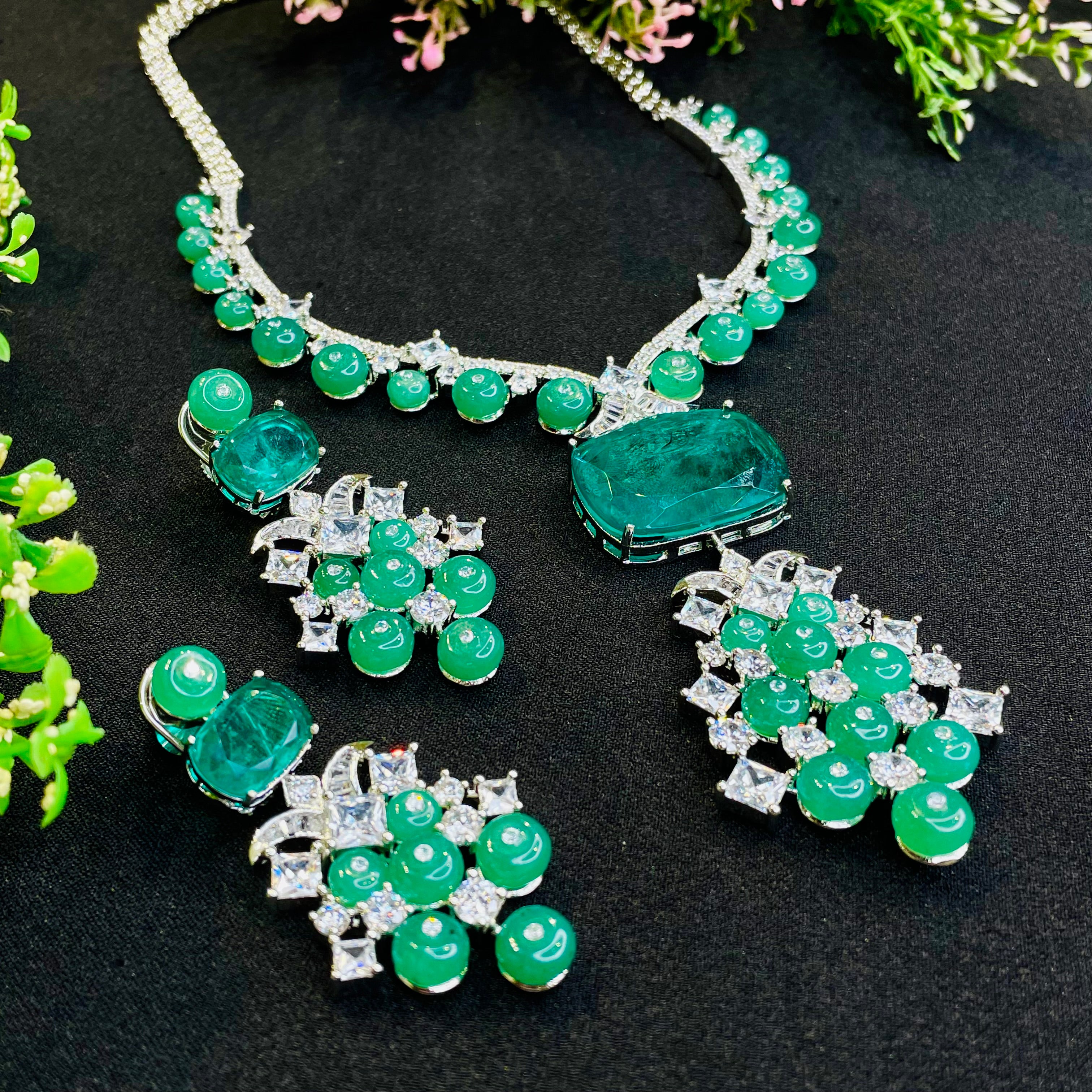 Ad Noor Neckpiece
