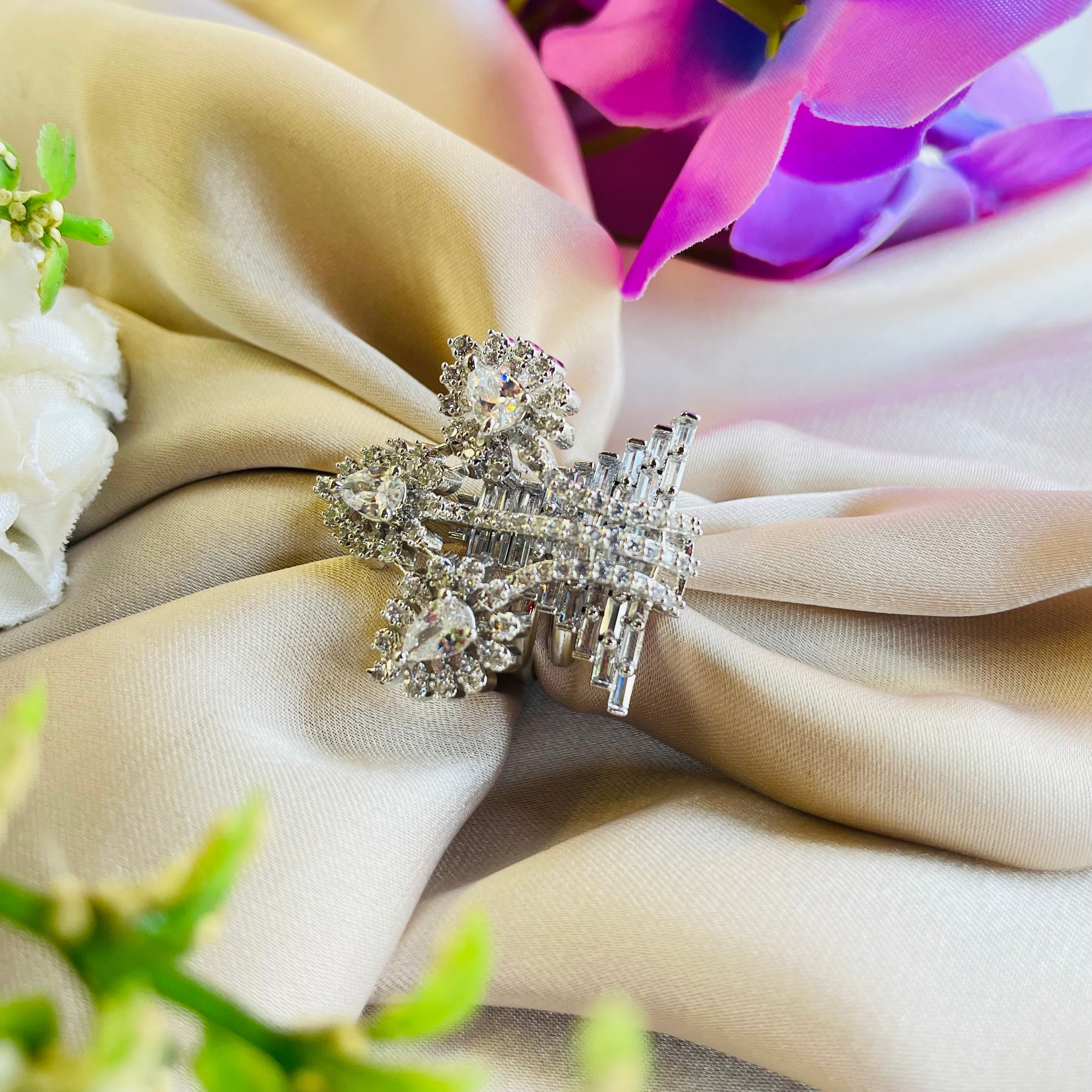 Ad Piper  ring adjustable