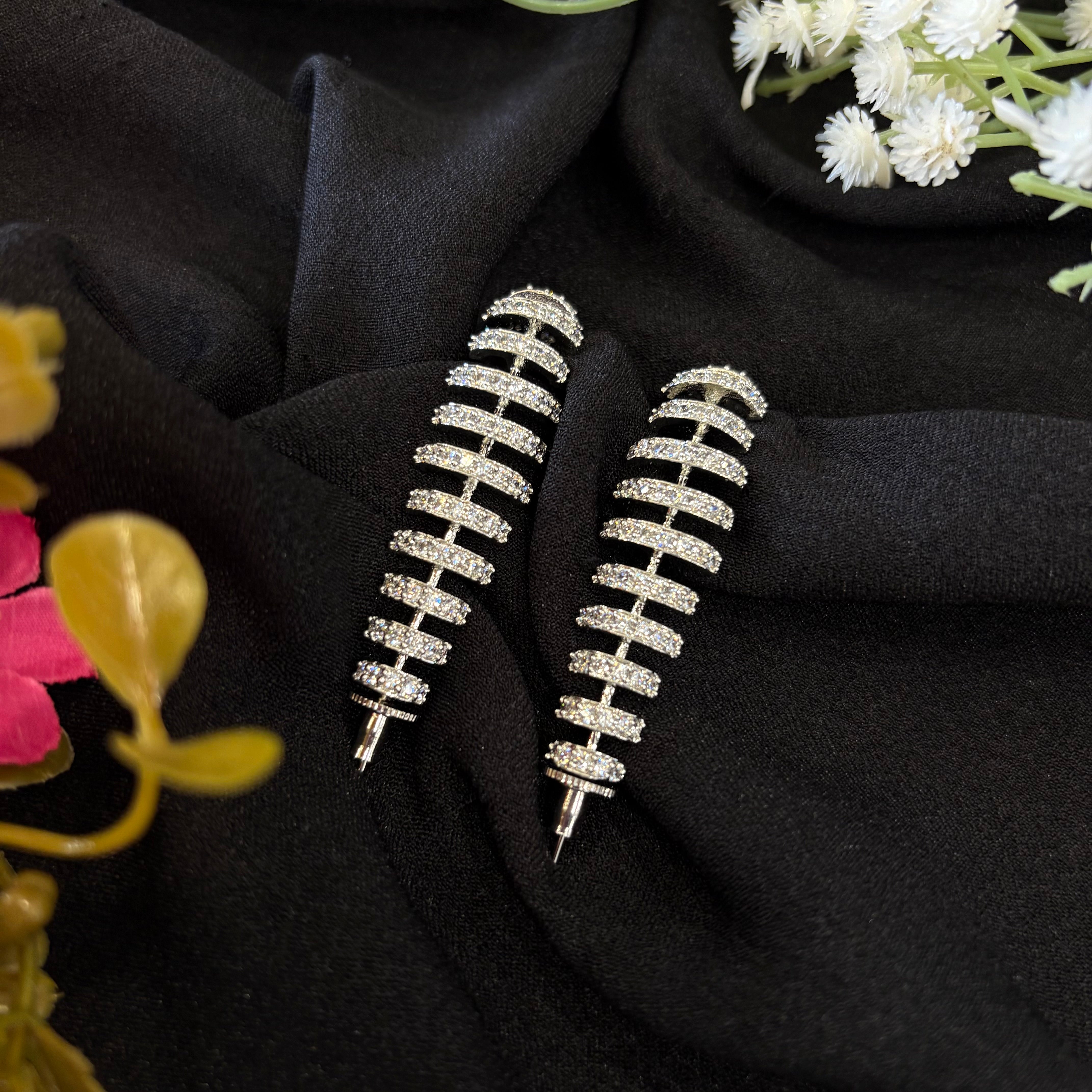 Ad Riva Ear Cuff