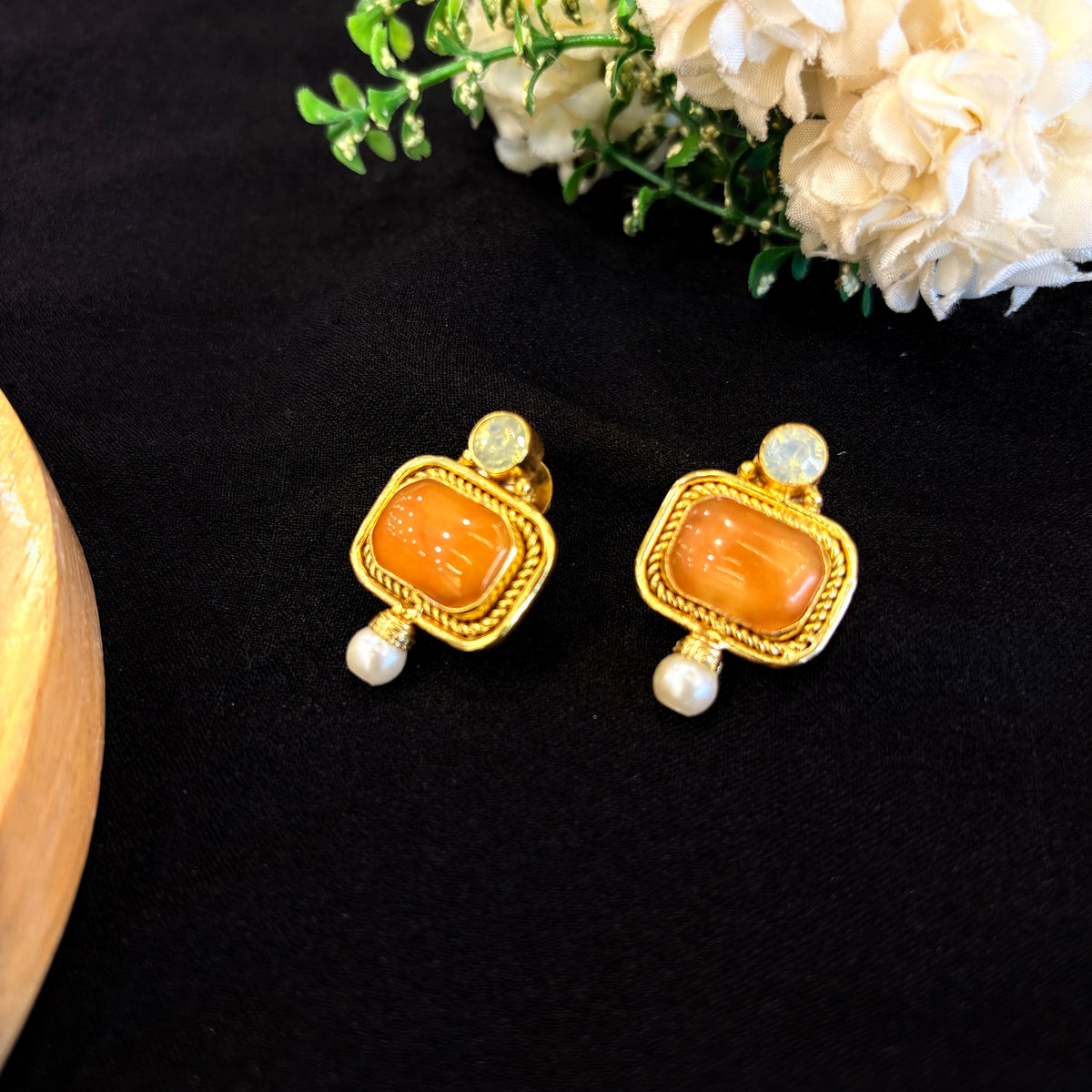 Vyanika Earrings