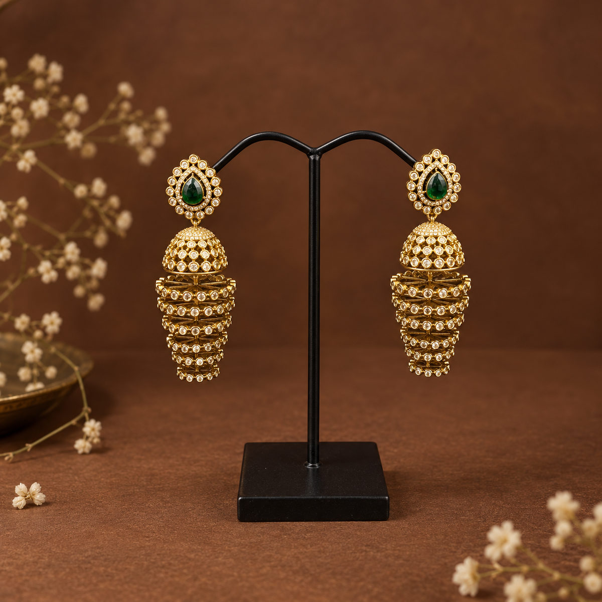 Madhavi Jhumka