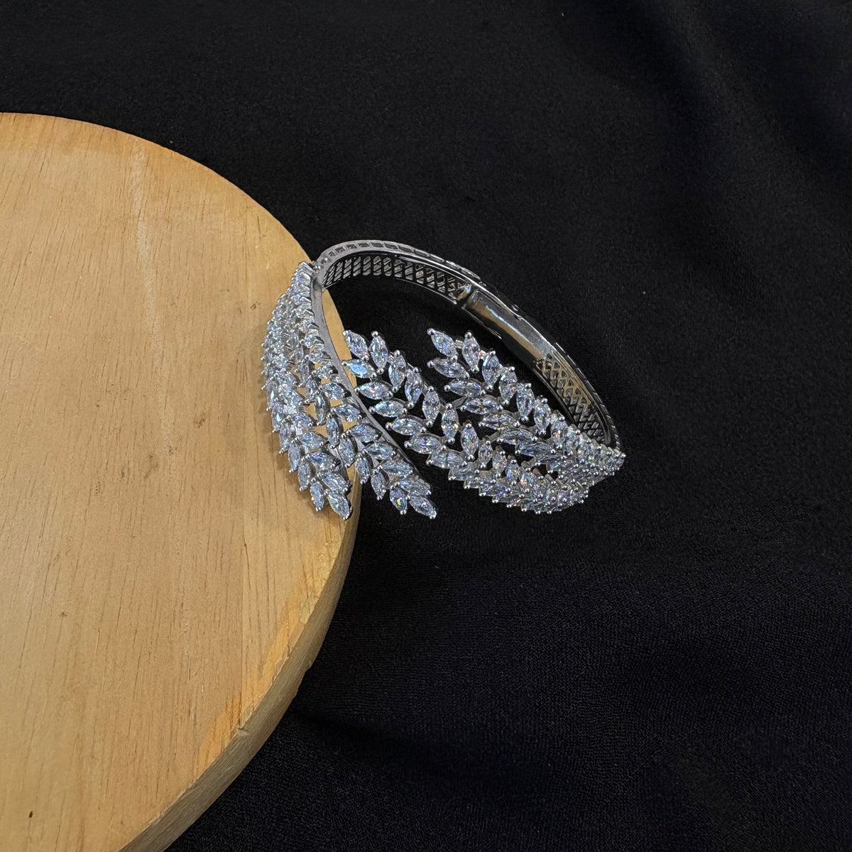 Ad elsa bracelet