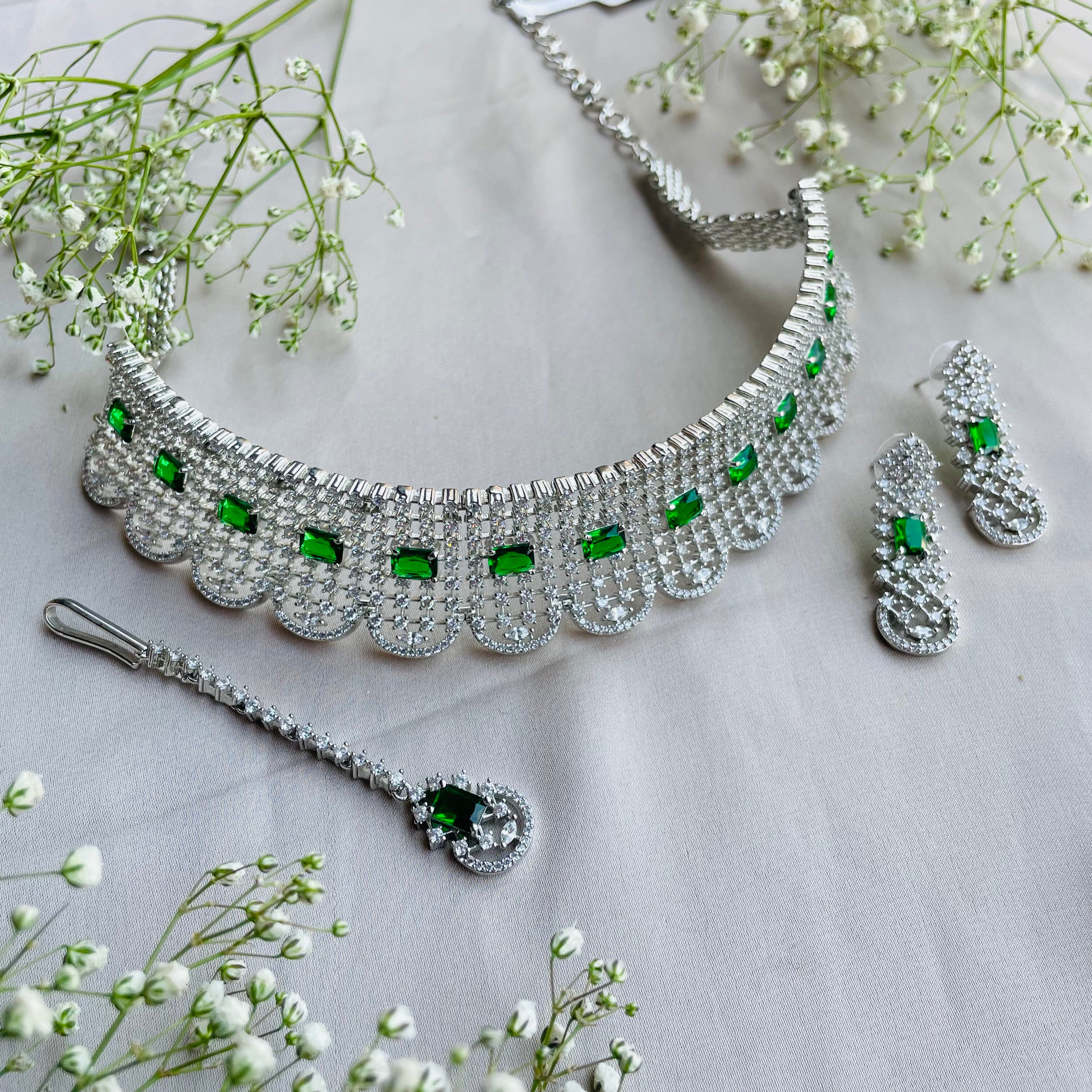 Ad Dale choker