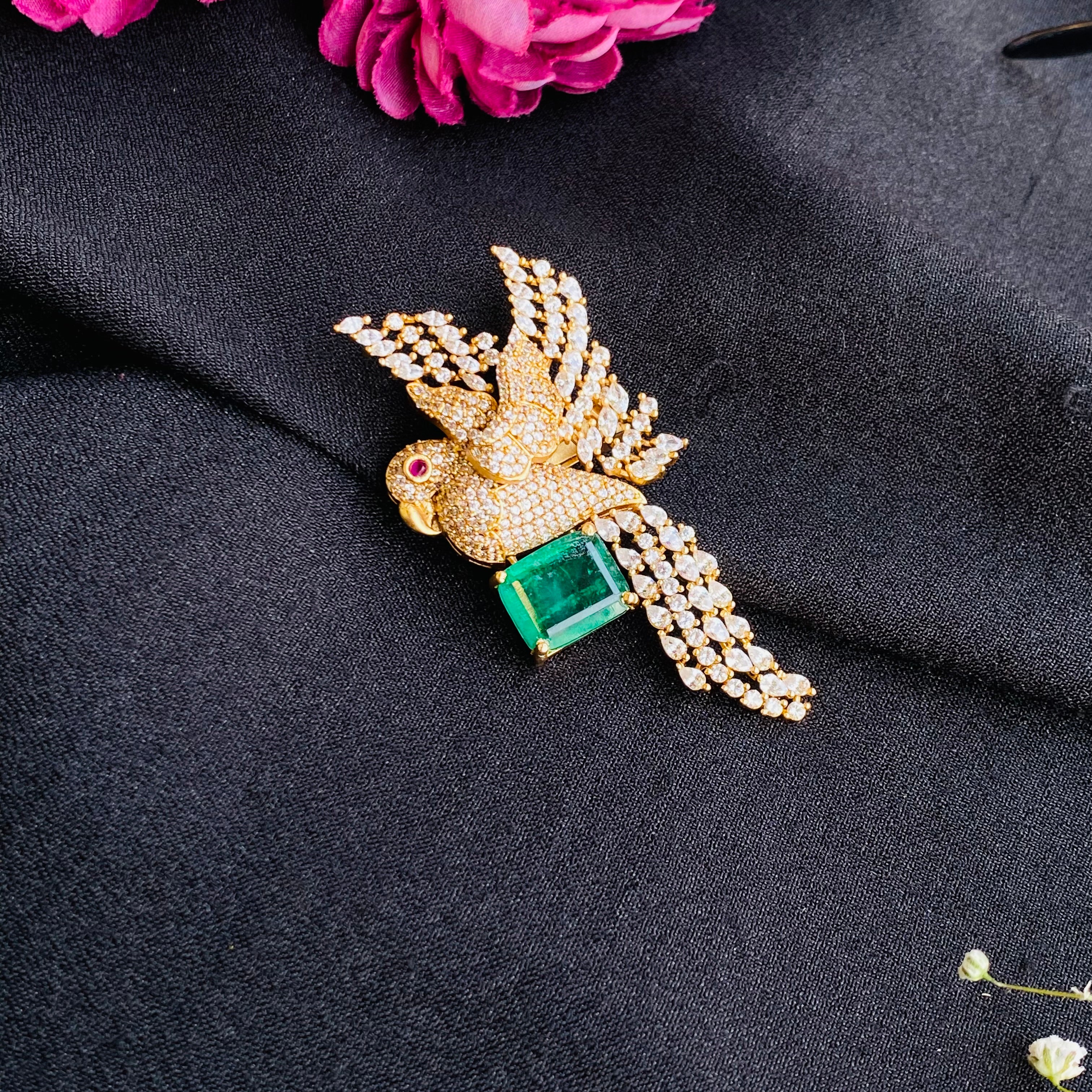 Nayaab Willow Brooch