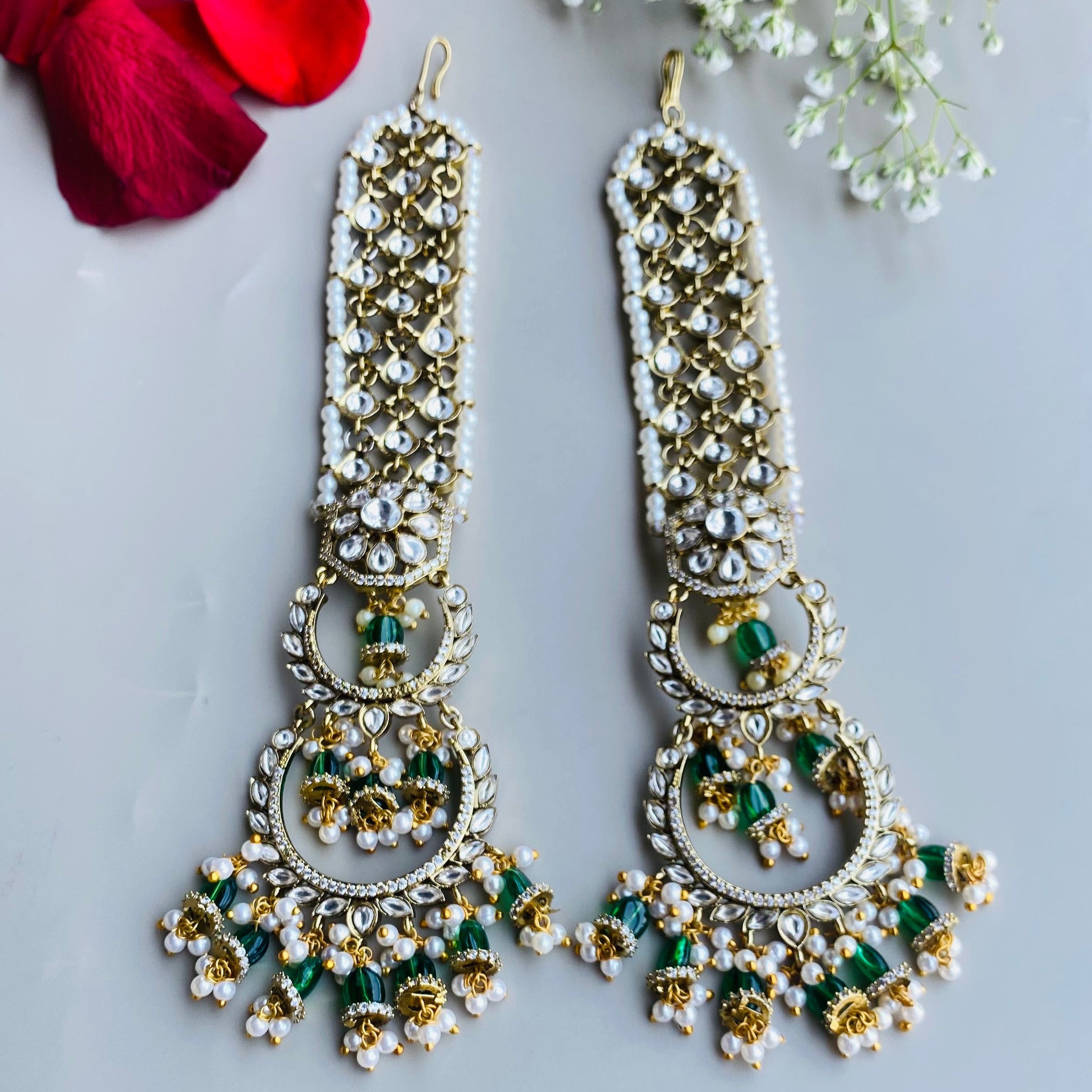 Nayaab Zoya Chandbali with kaanchain