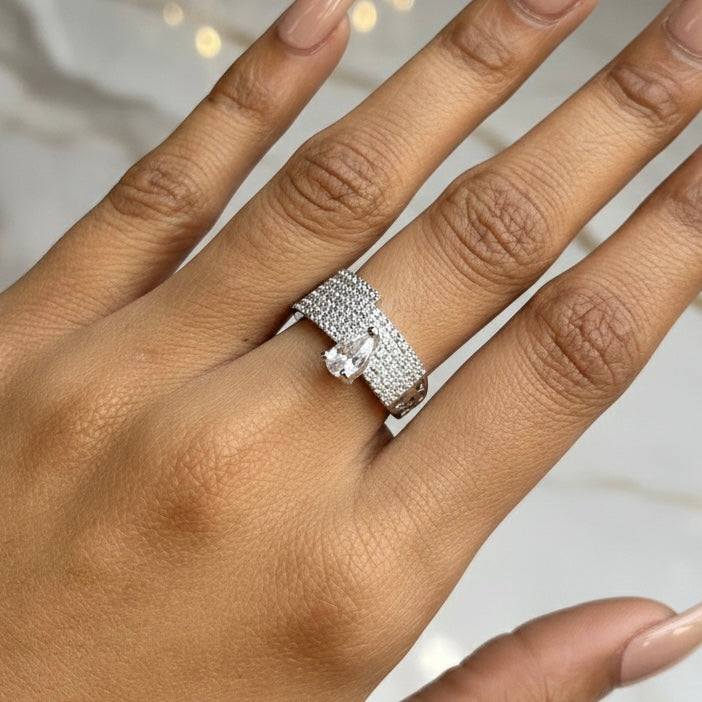 Ad Della ring adjustable