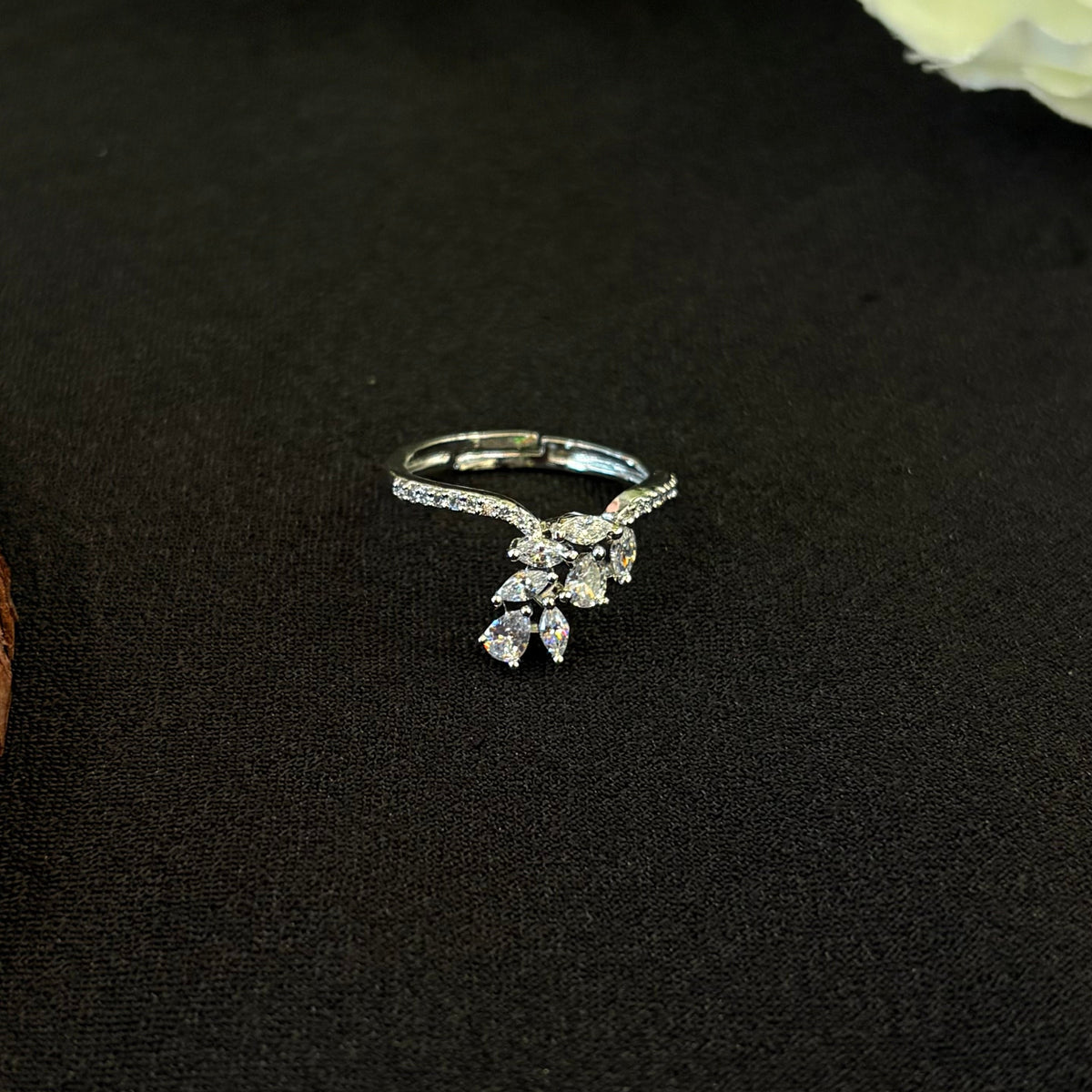 Aarvika Ring