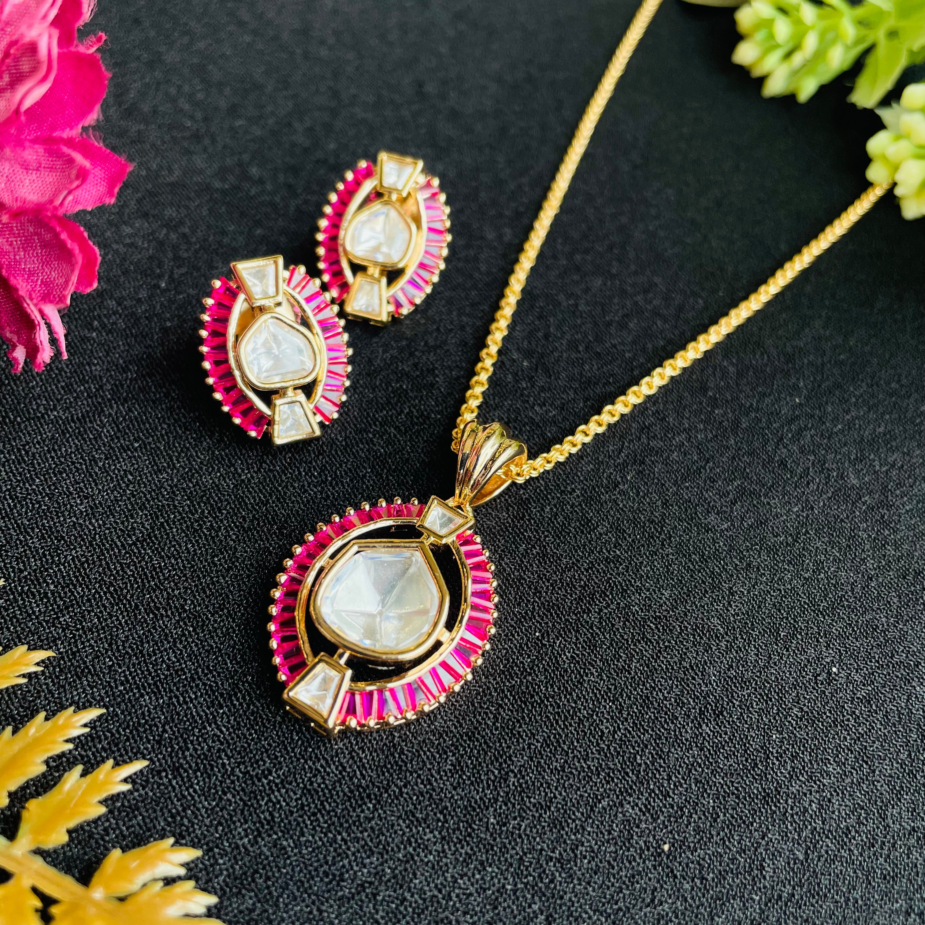Nayaab Anika Polki Pendant