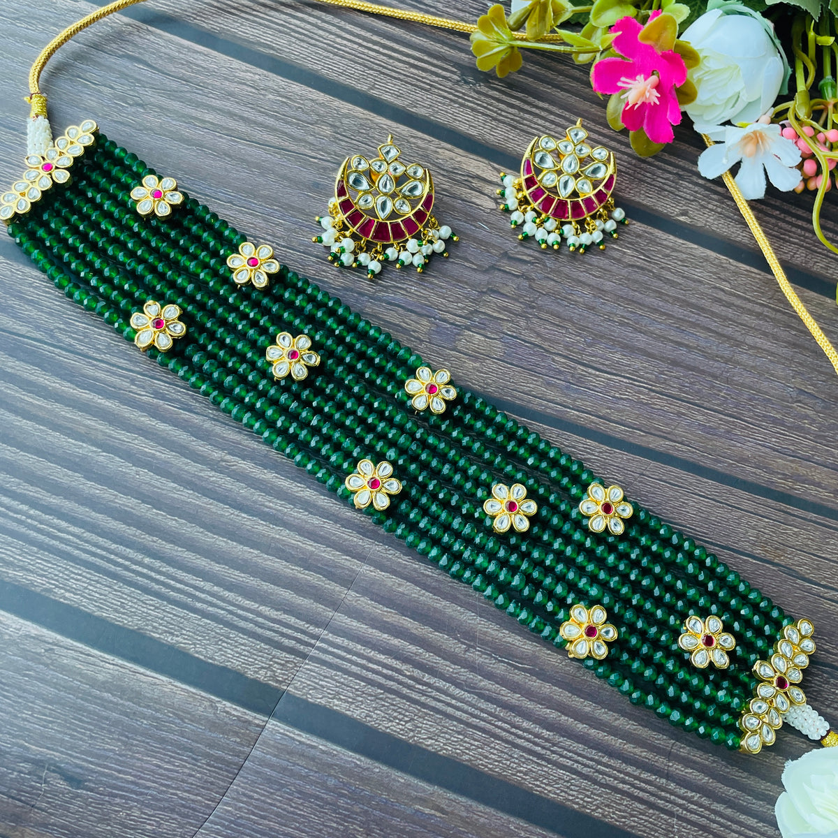 Aarvika Neckpiece