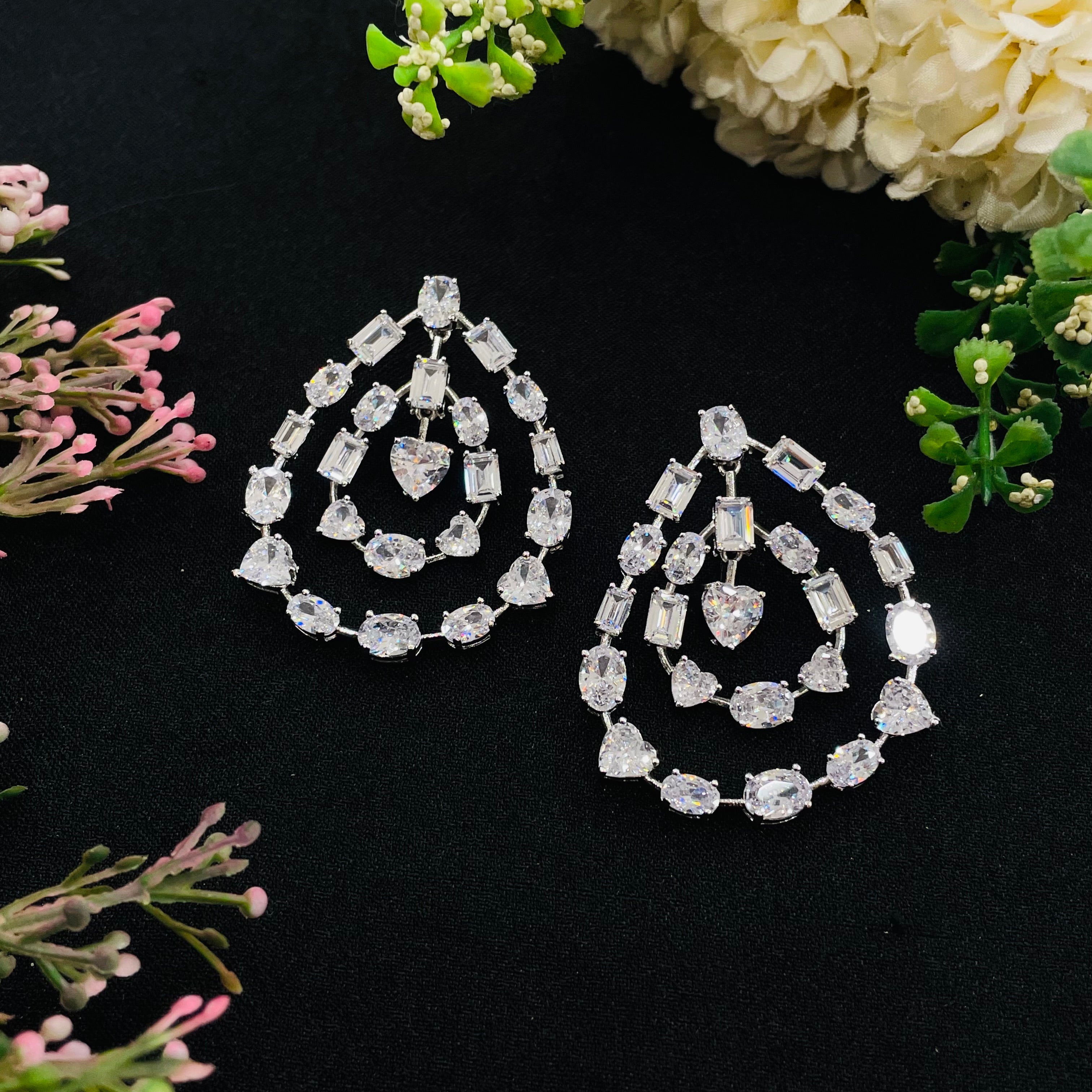 Ad Isabella neckpiece