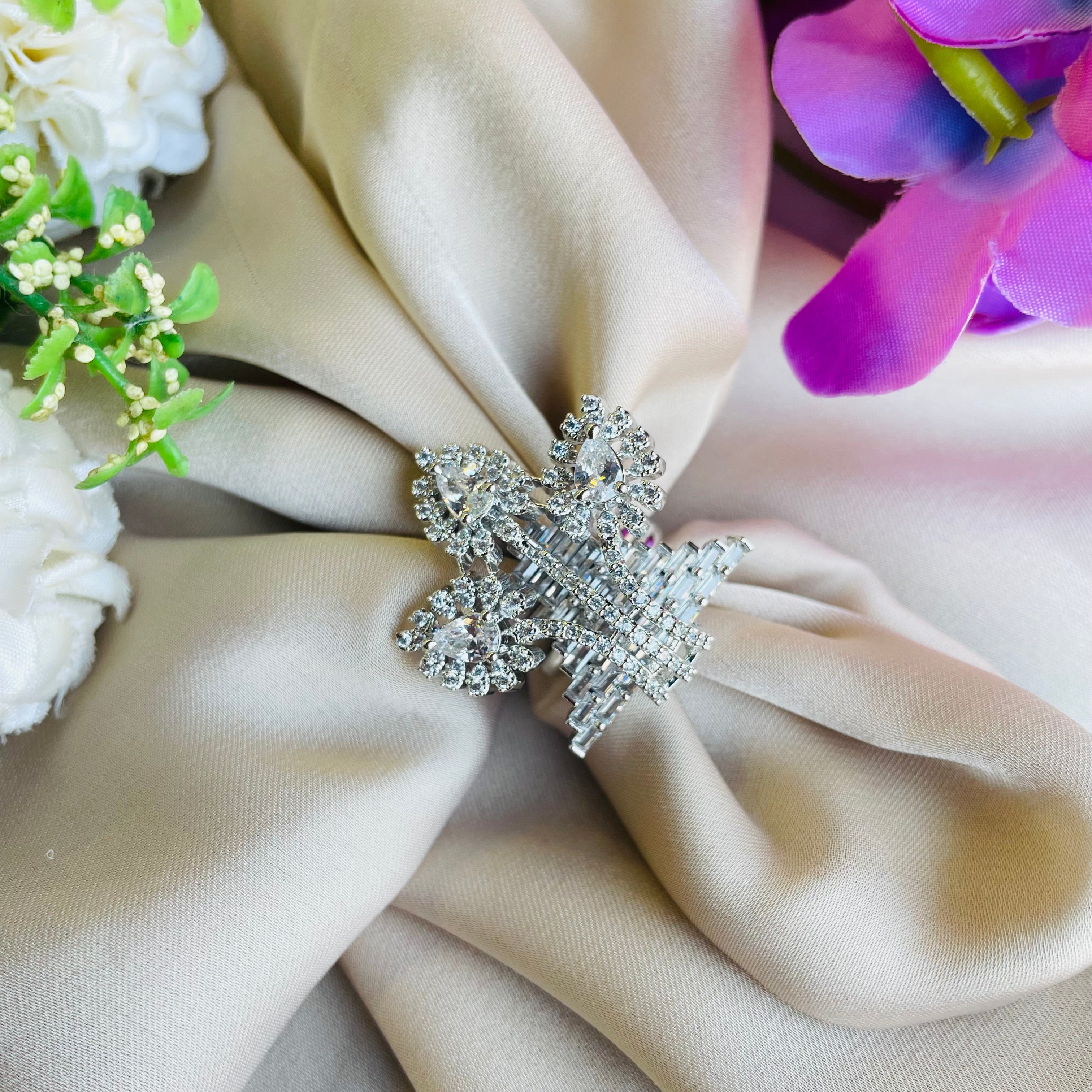 Ad Piper  ring adjustable