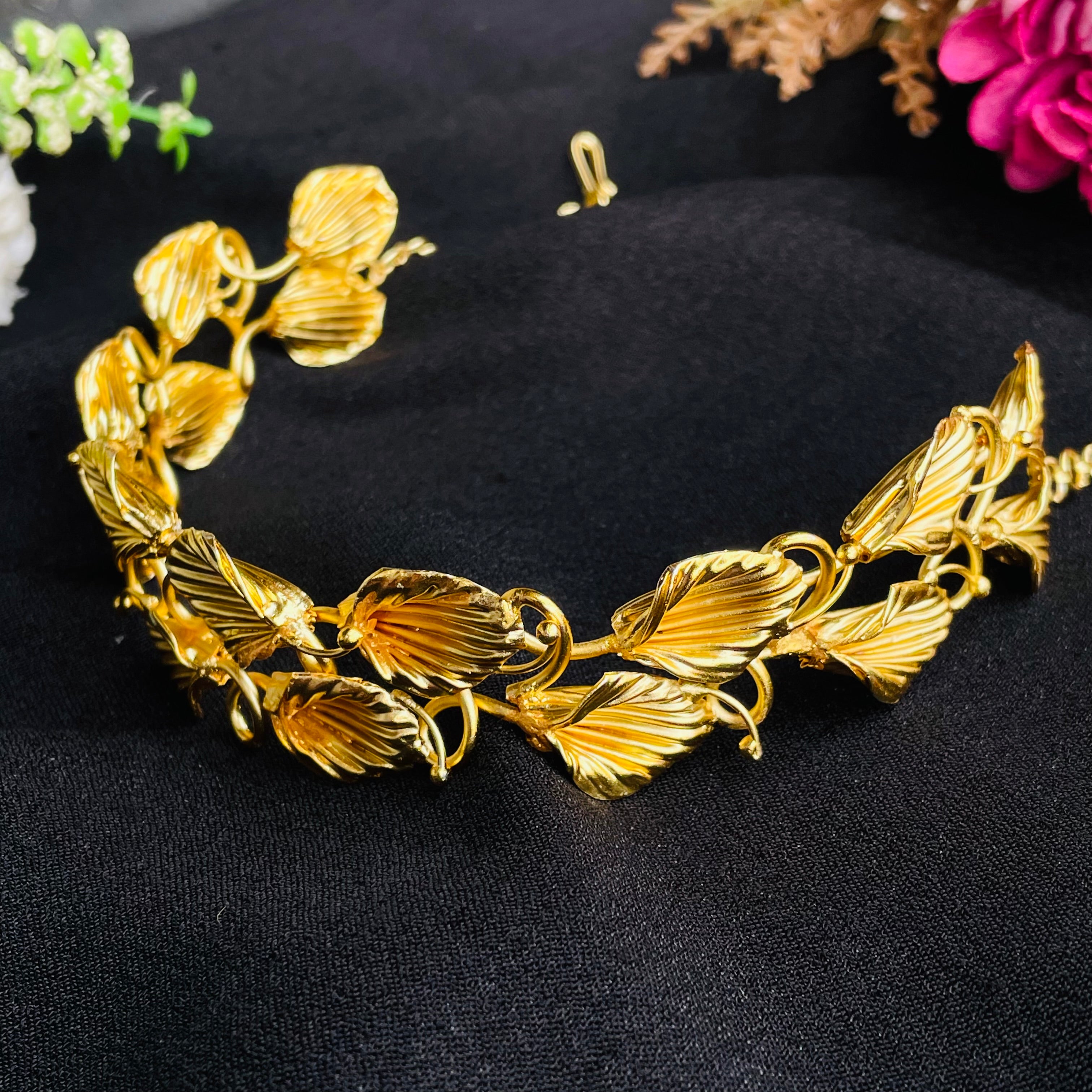 Layla Abigail Choker