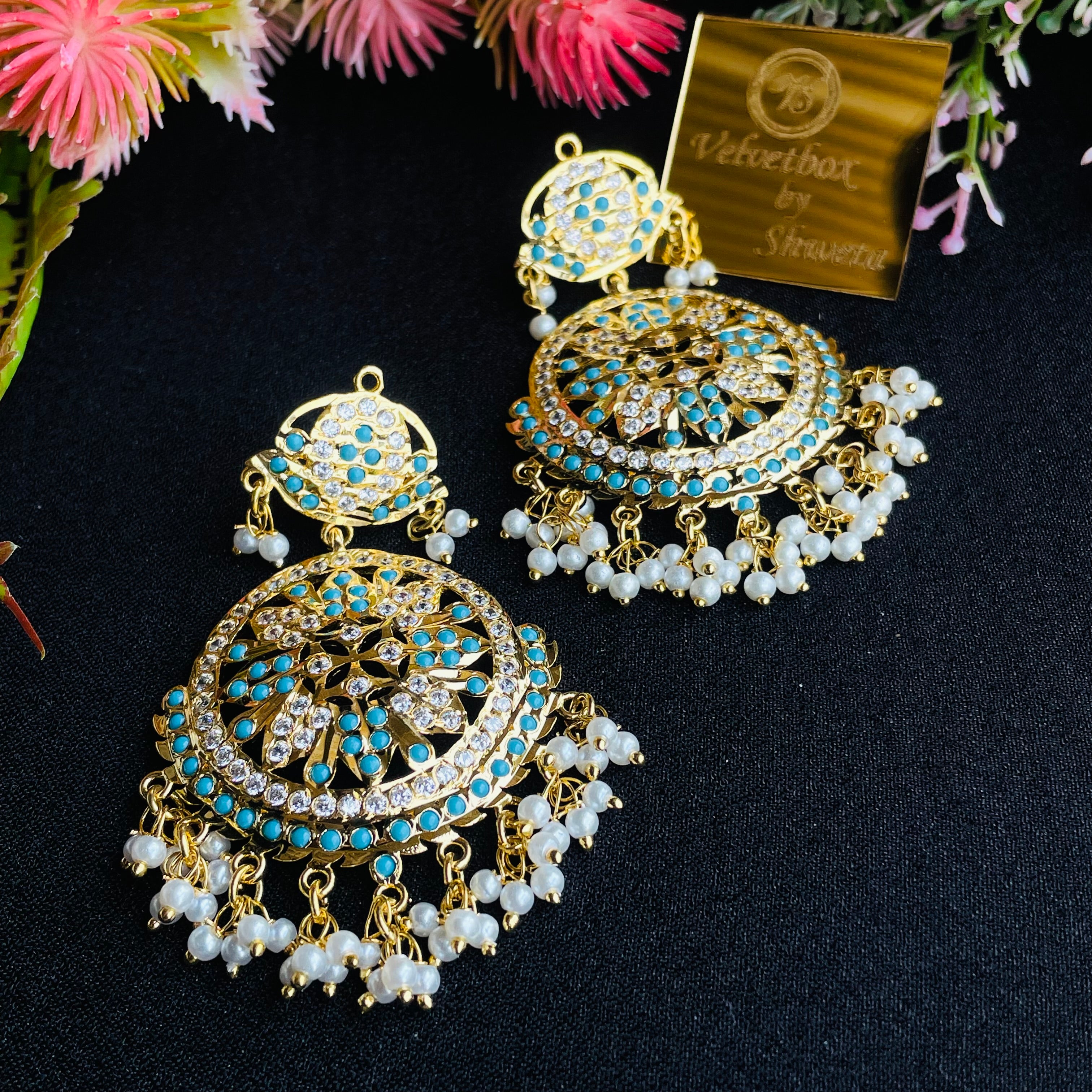 Nayaab Aaloki Earrings