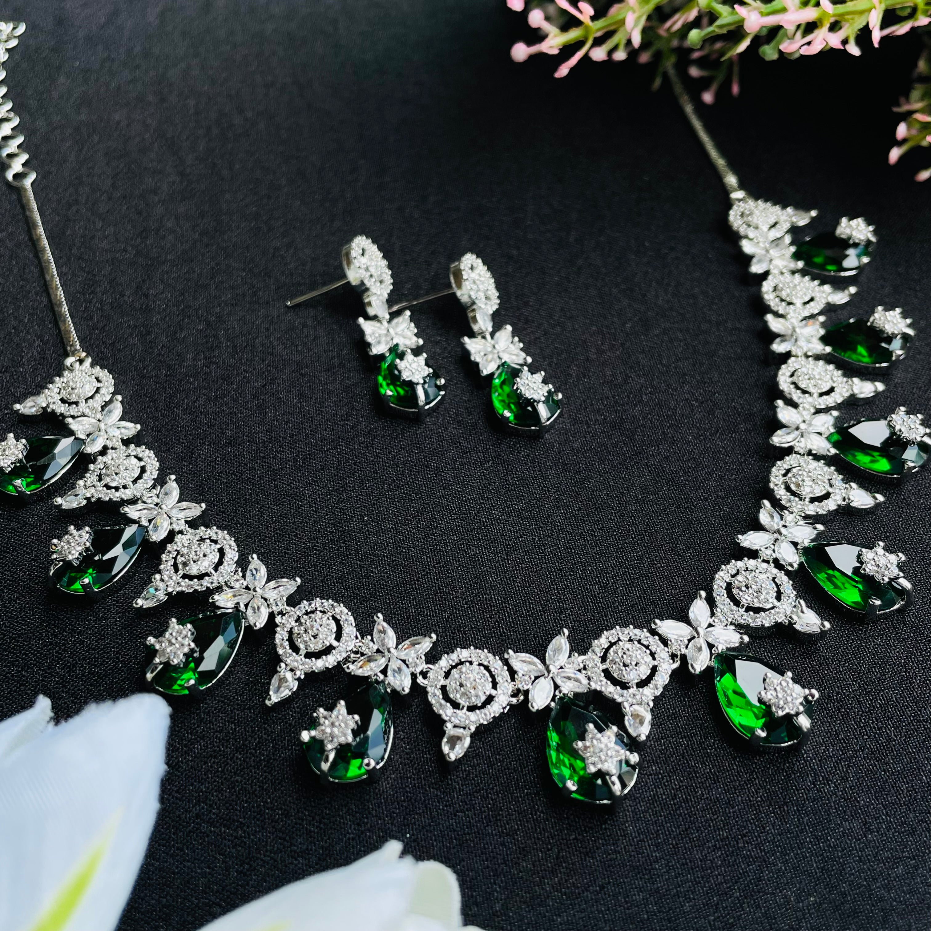 Ad Romi Neckpiece