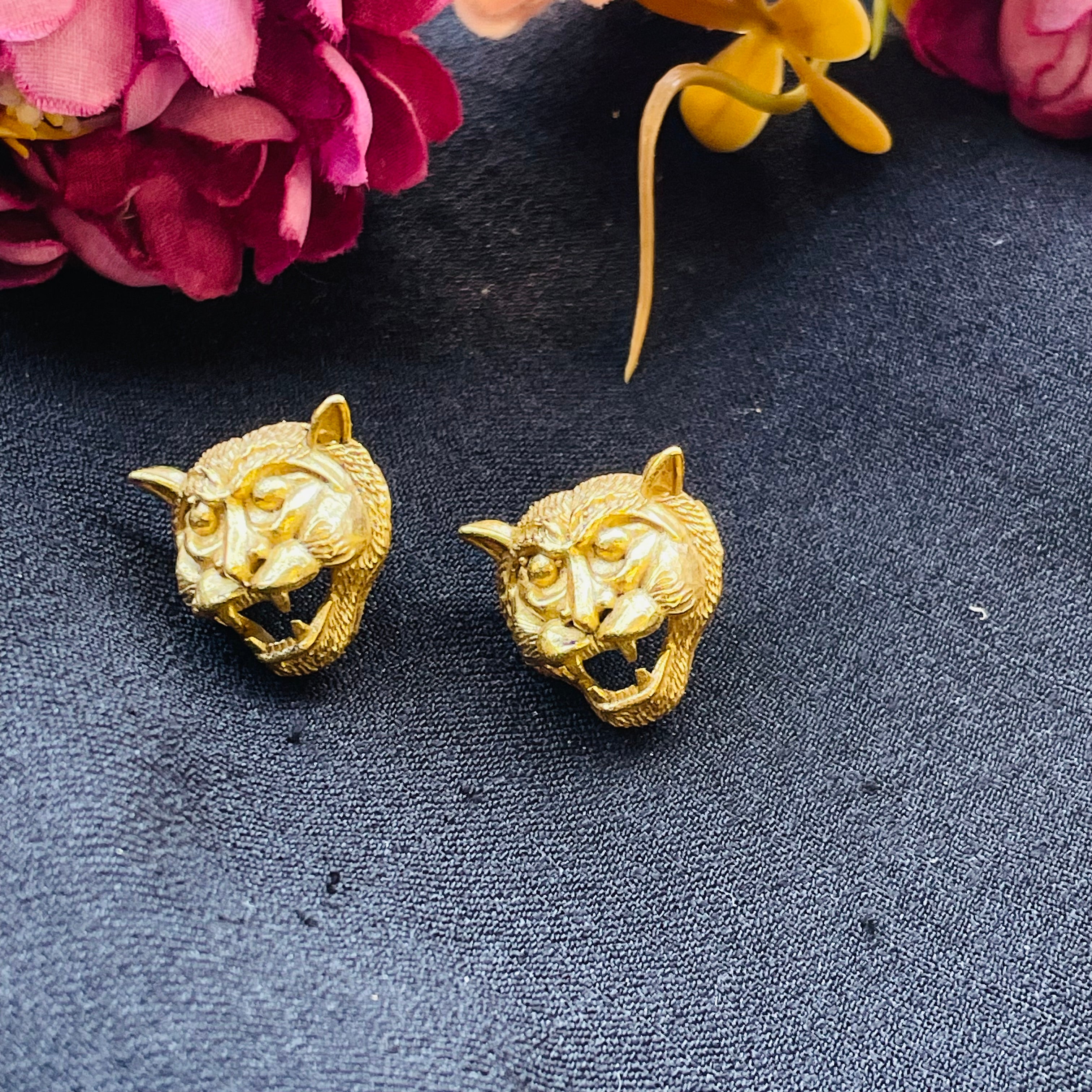 Nayaab Romy earrings