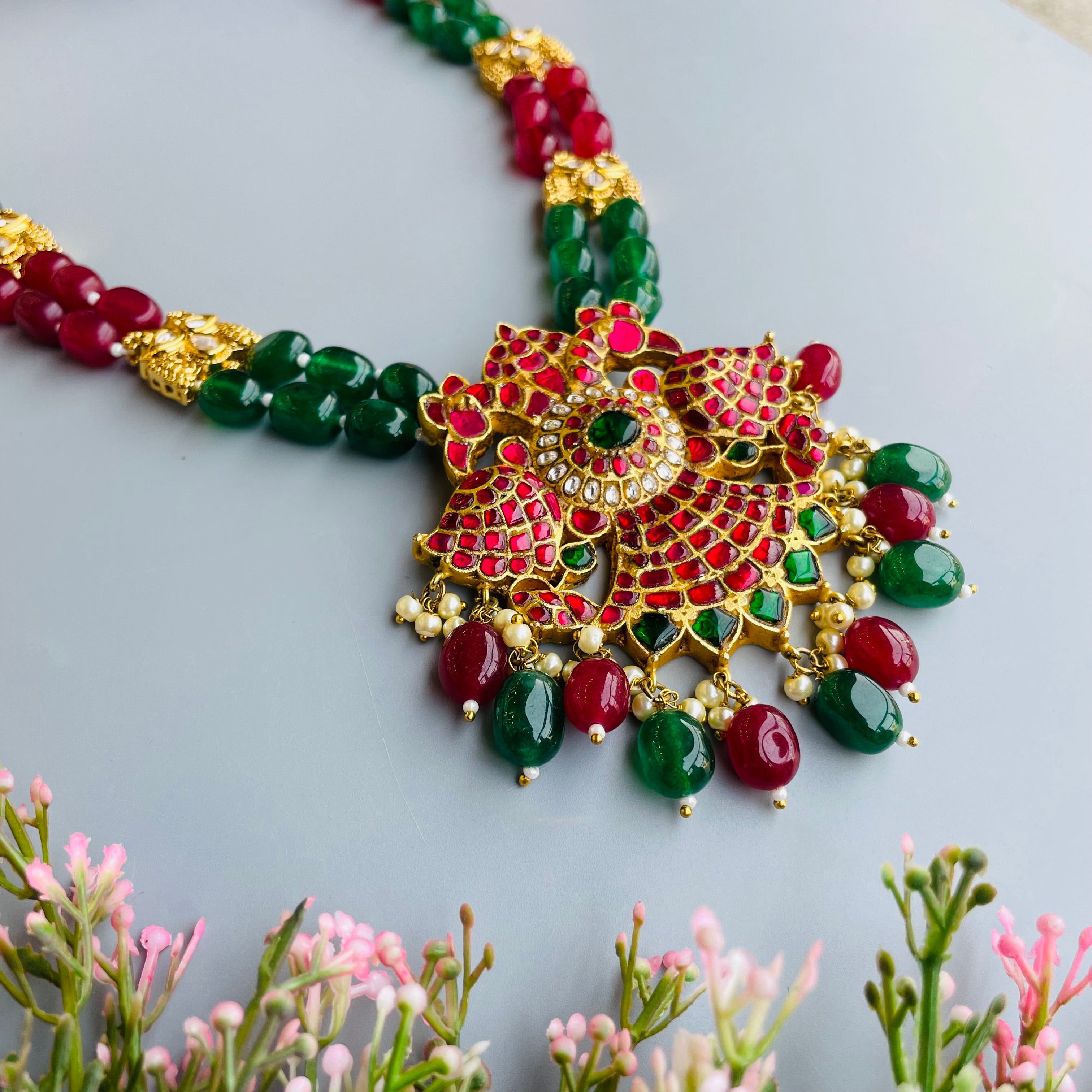 Nayaab Aliya Neckpiece