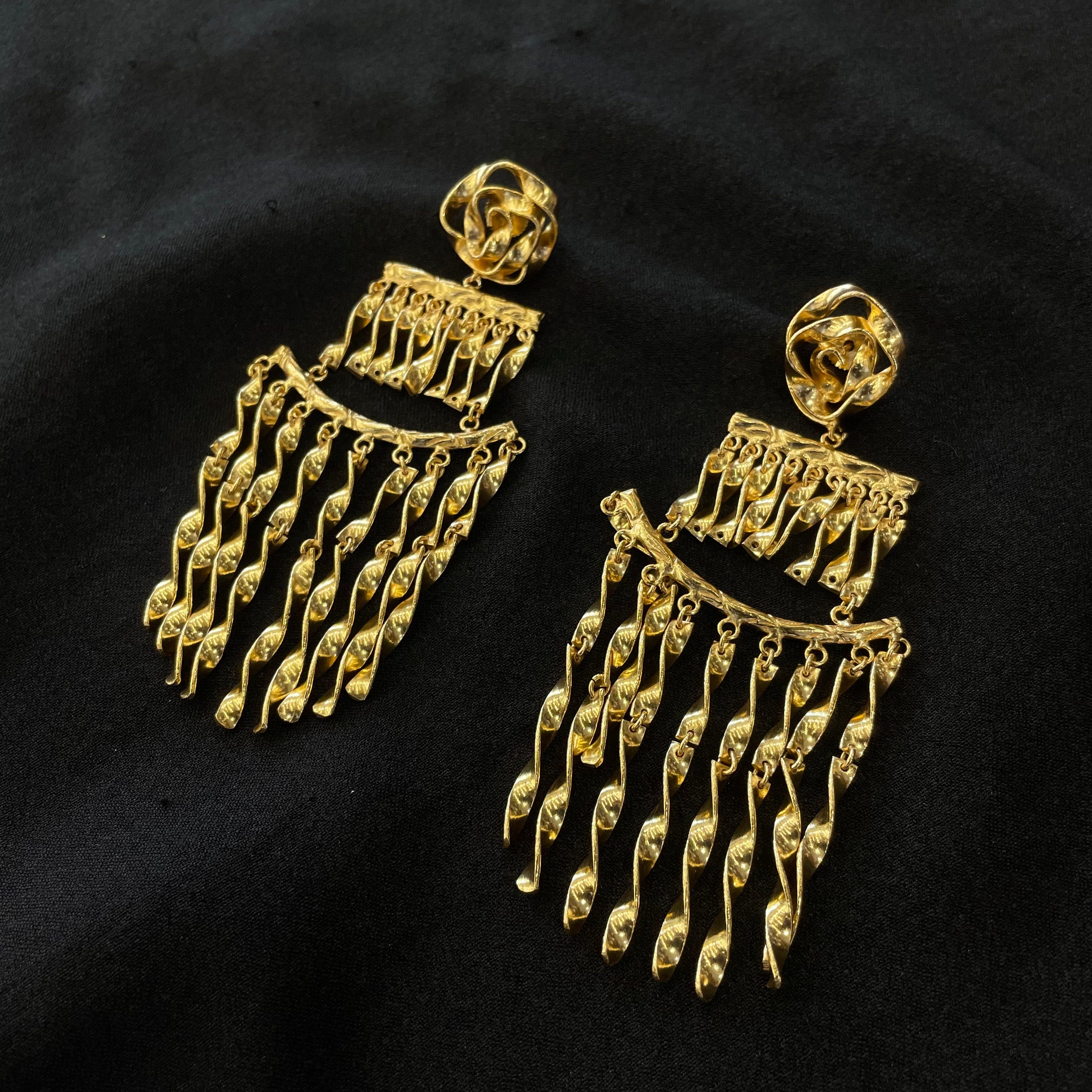 Nayaab Aarna Earrings