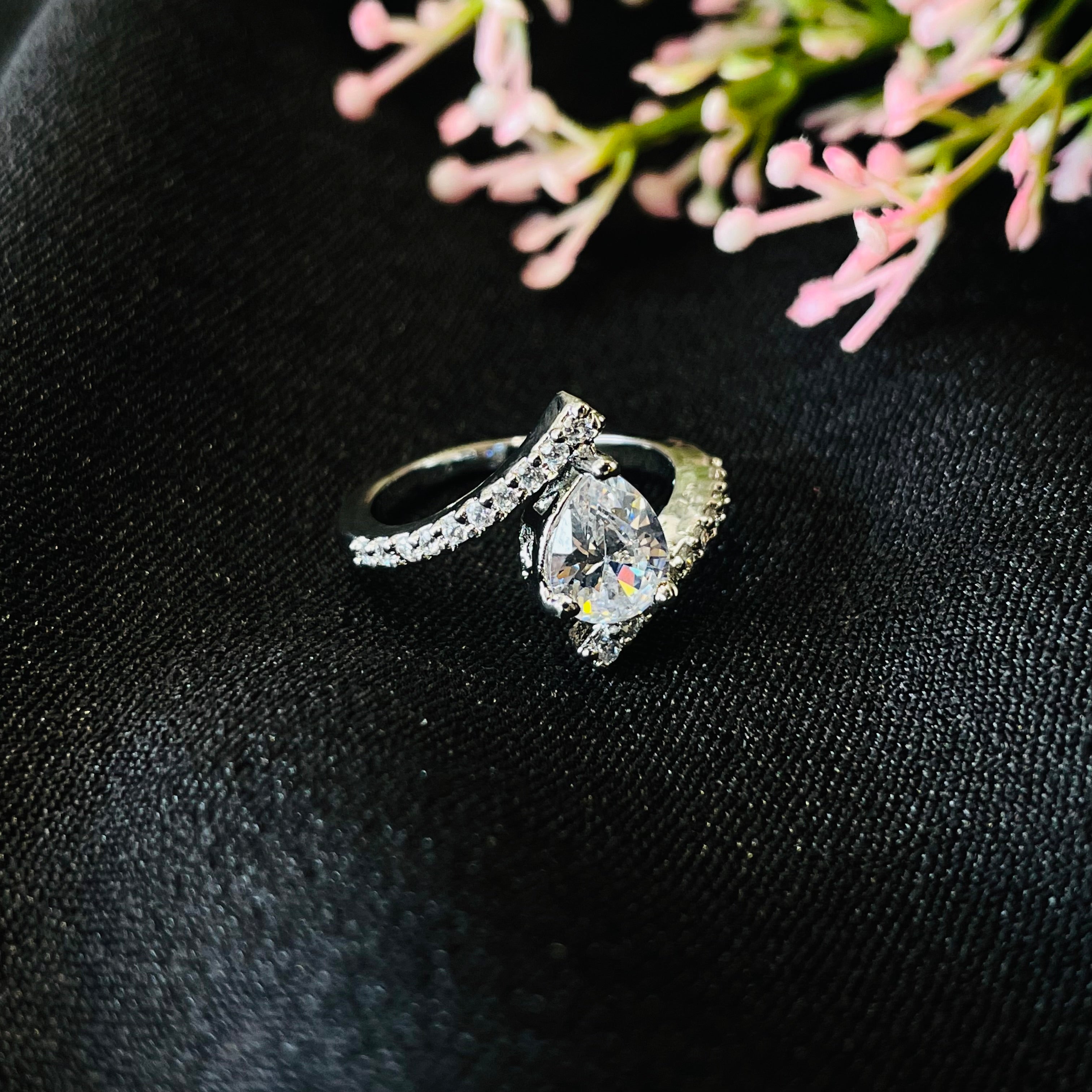 Ad zoe ring